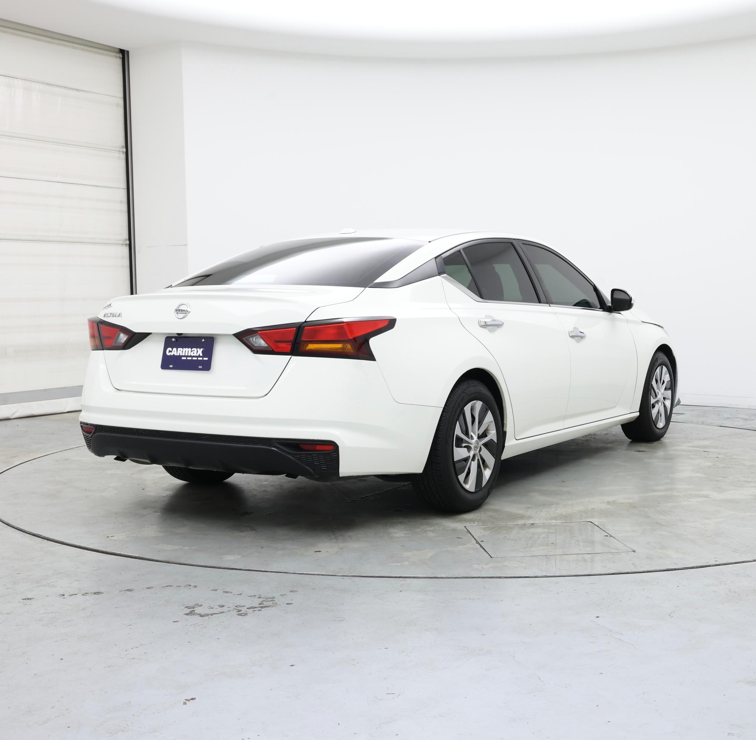 Thumbnail: 2020 Nissan Altima - 8