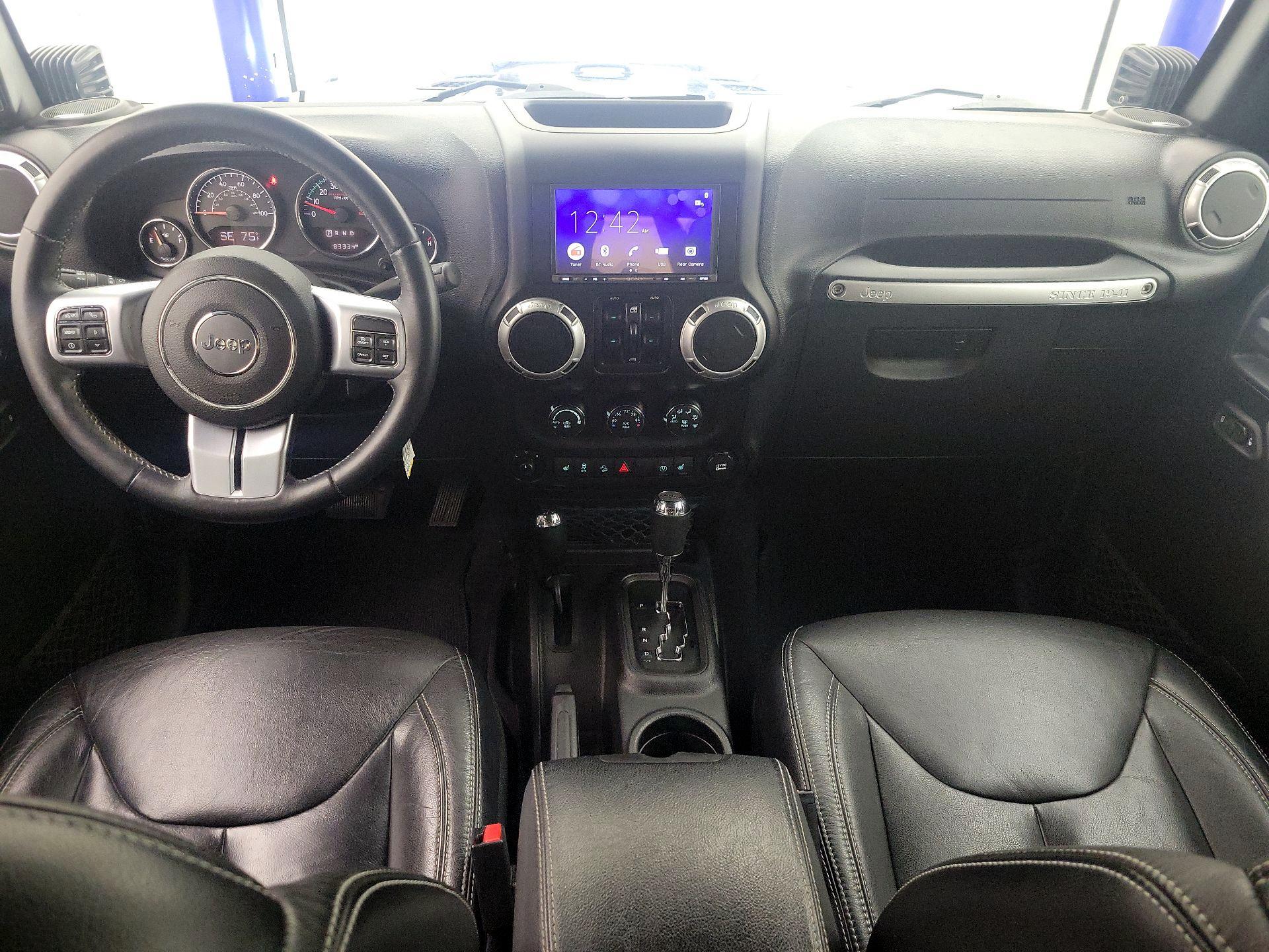 Thumbnail: 2016 Jeep Wrangler - 9