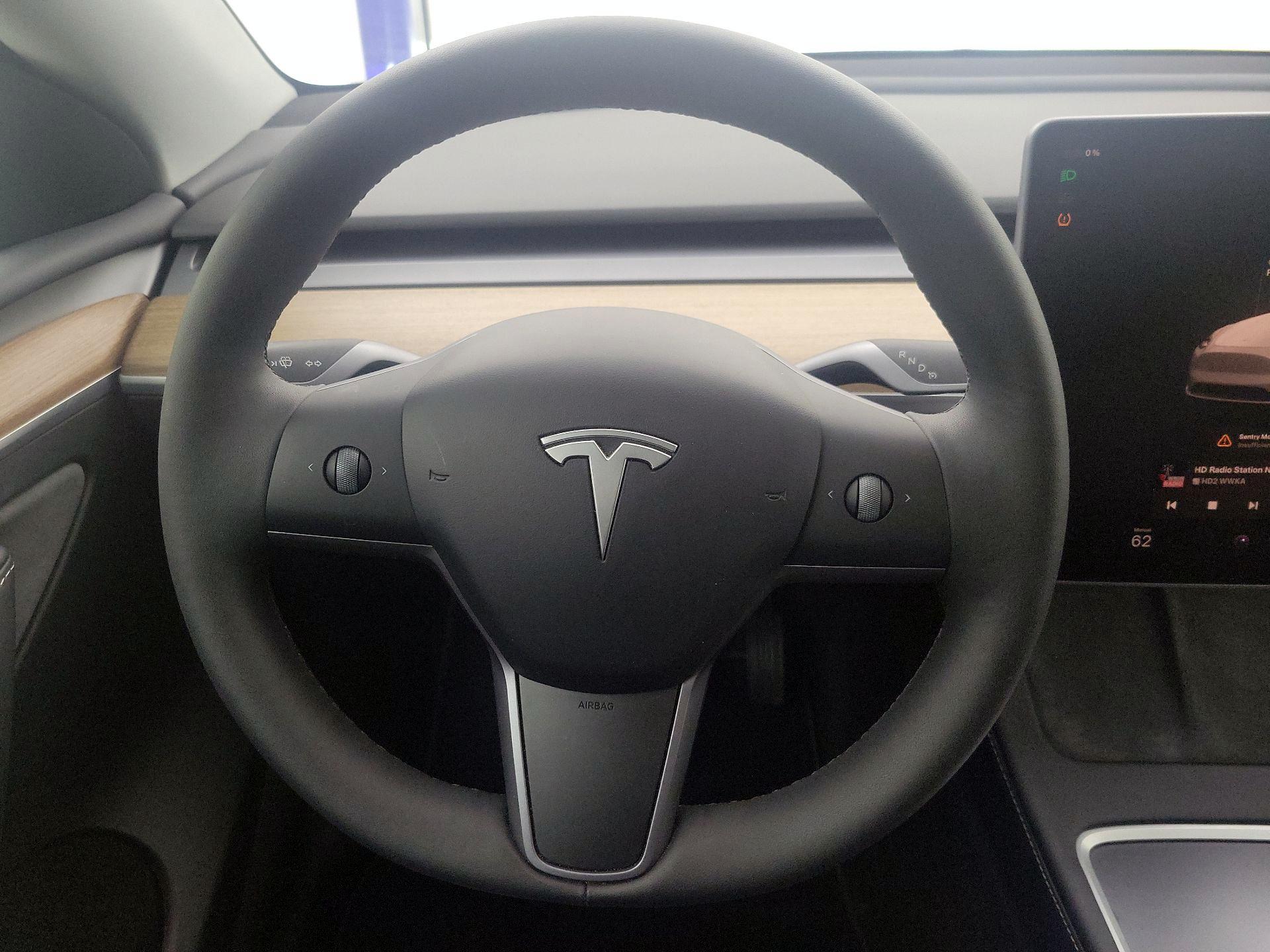 Thumbnail: 2023 Tesla Model Y - 10