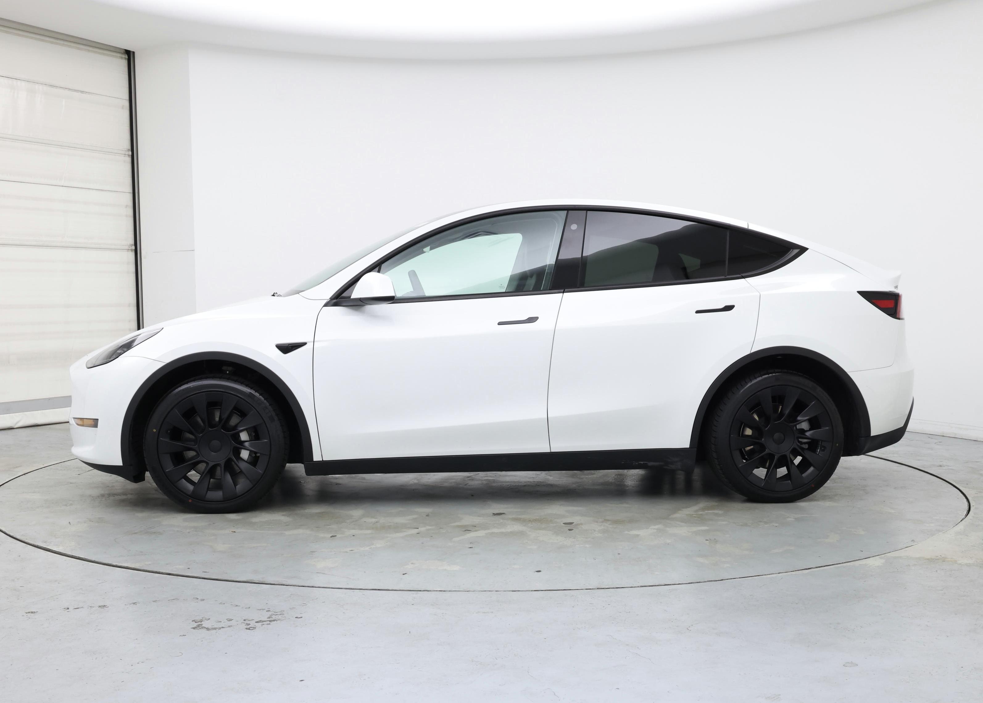 Thumbnail: 2023 Tesla Model Y - 3