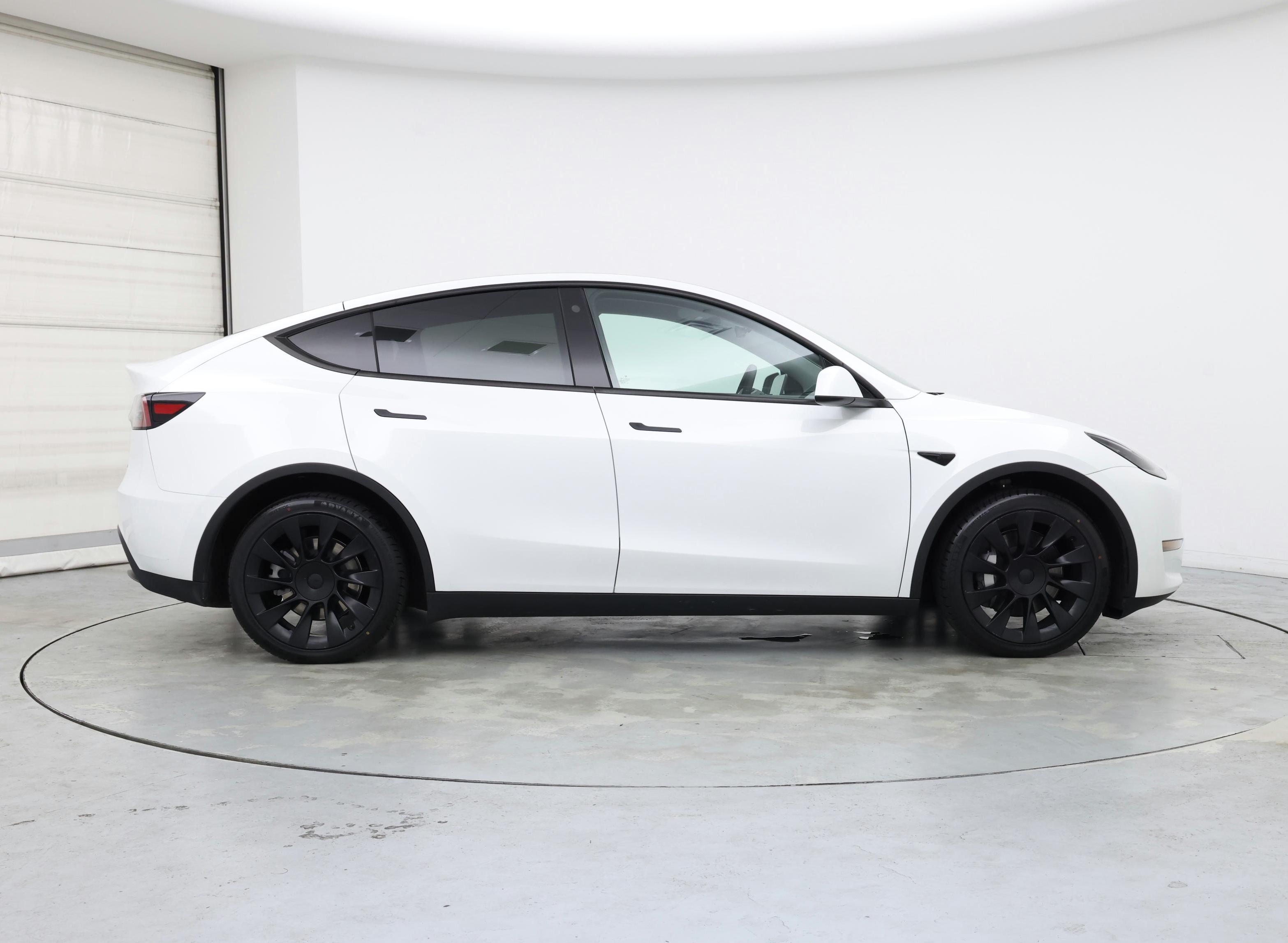 Thumbnail: 2023 Tesla Model Y - 7