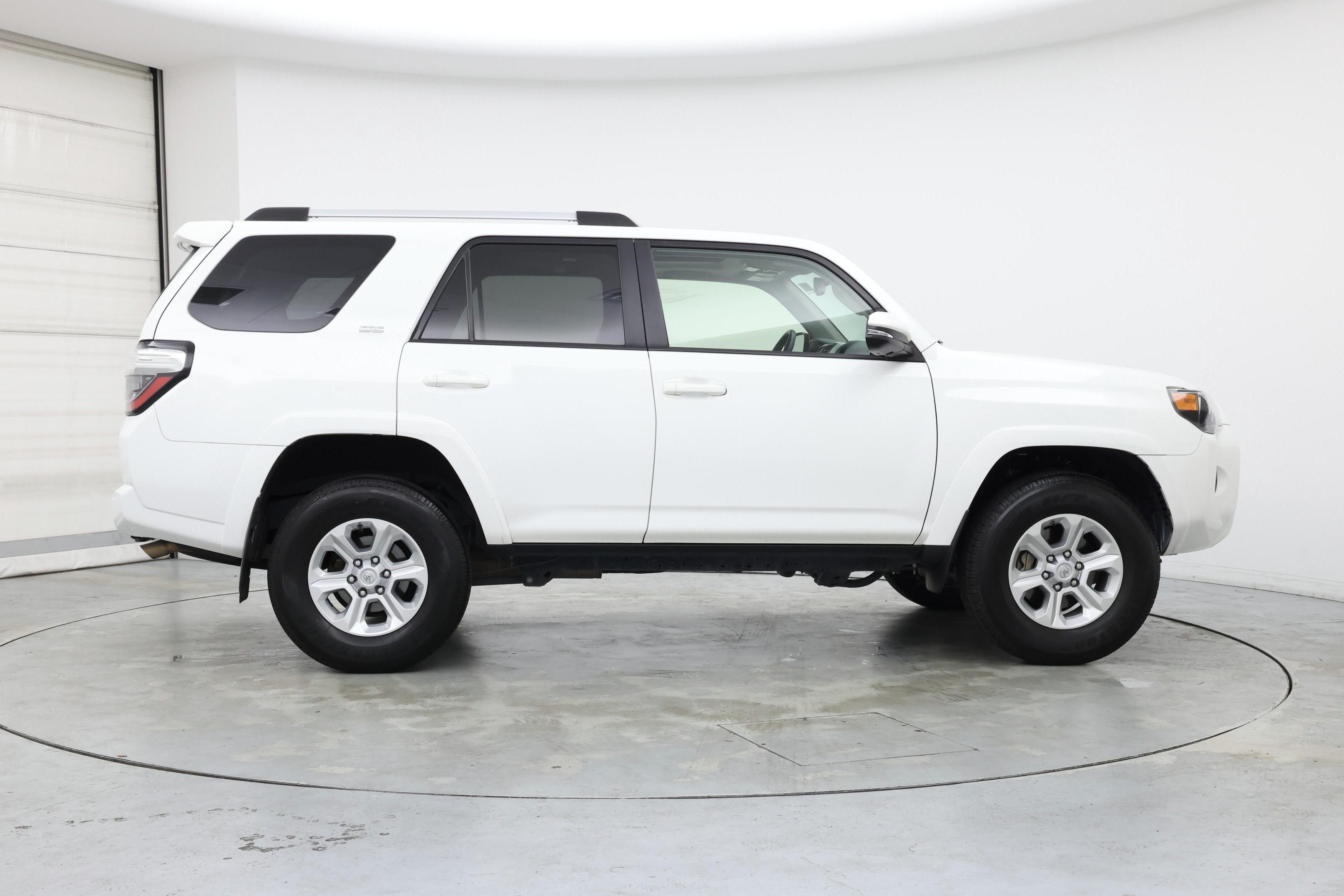 Thumbnail: 2020 Toyota 4Runner - 7