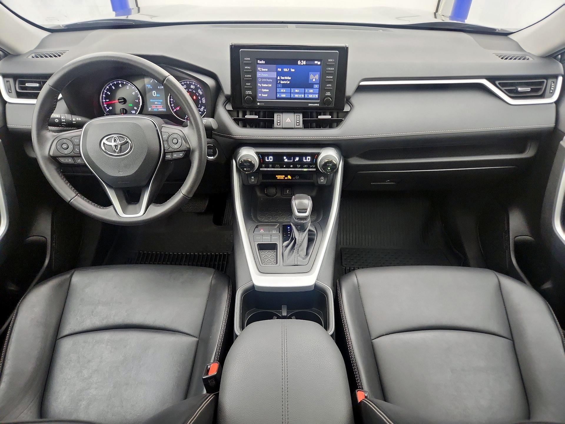 Thumbnail: 2022 Toyota RAV4 - 9