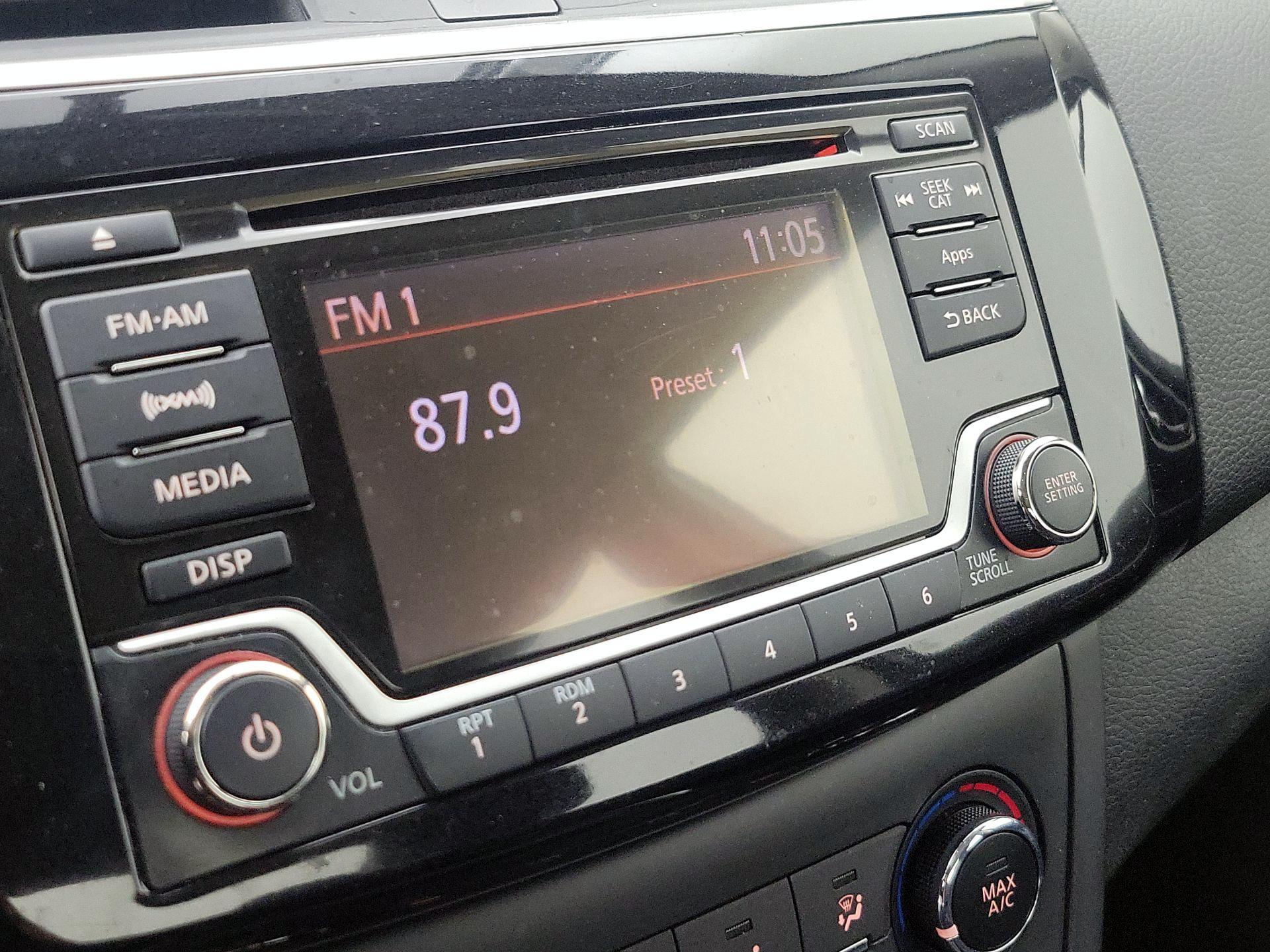 Thumbnail: 2016 Nissan Sentra - 15
