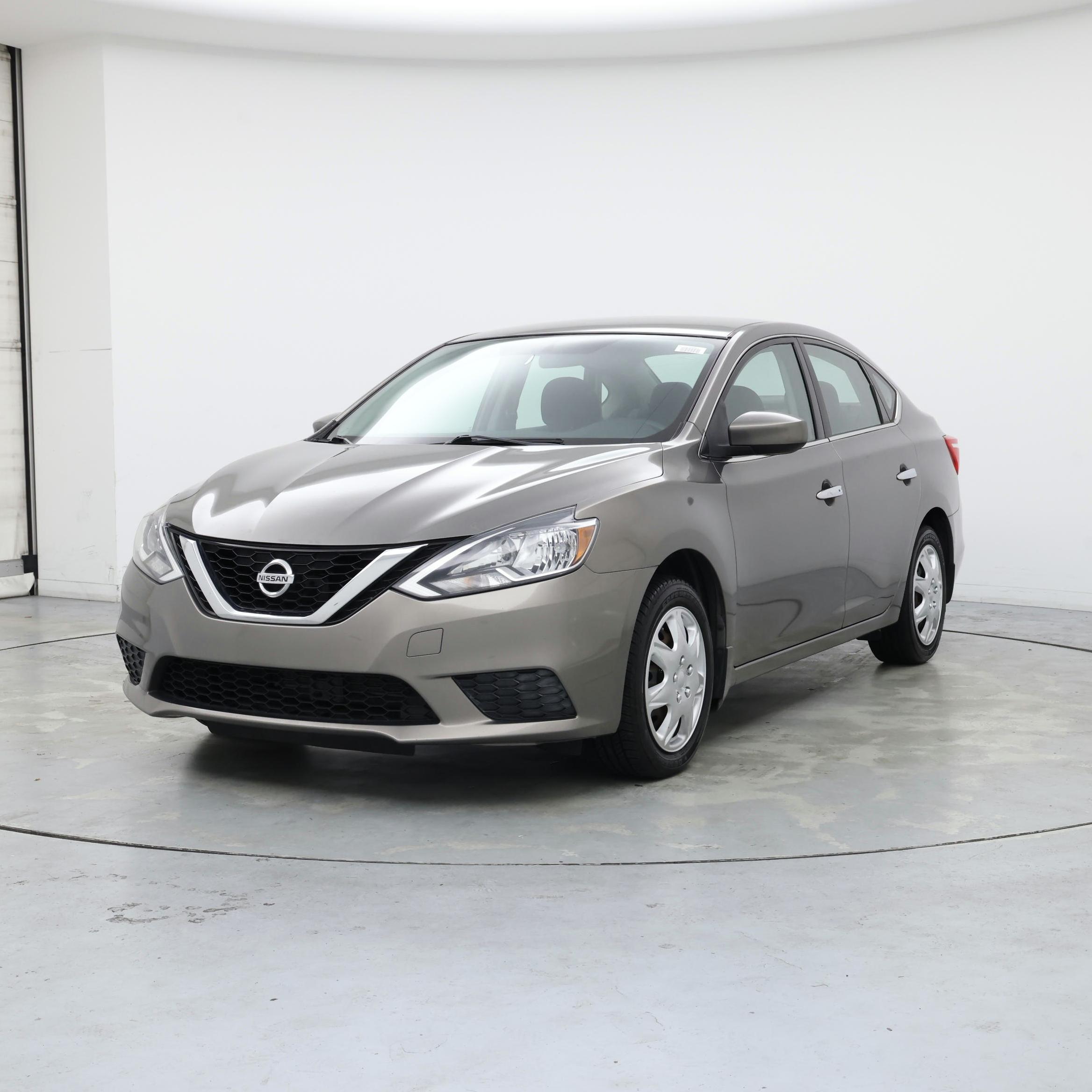 Thumbnail: 2016 Nissan Sentra - 4