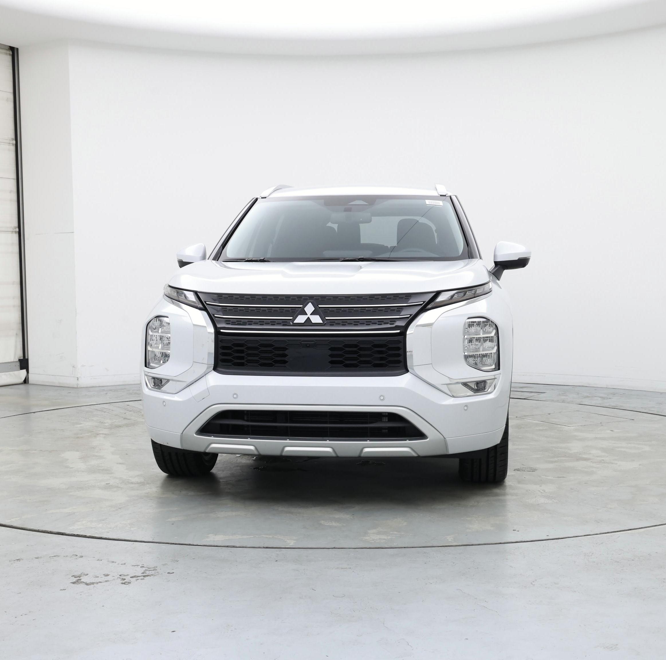 Thumbnail: 2023 Mitsubishi Outlander - 5
