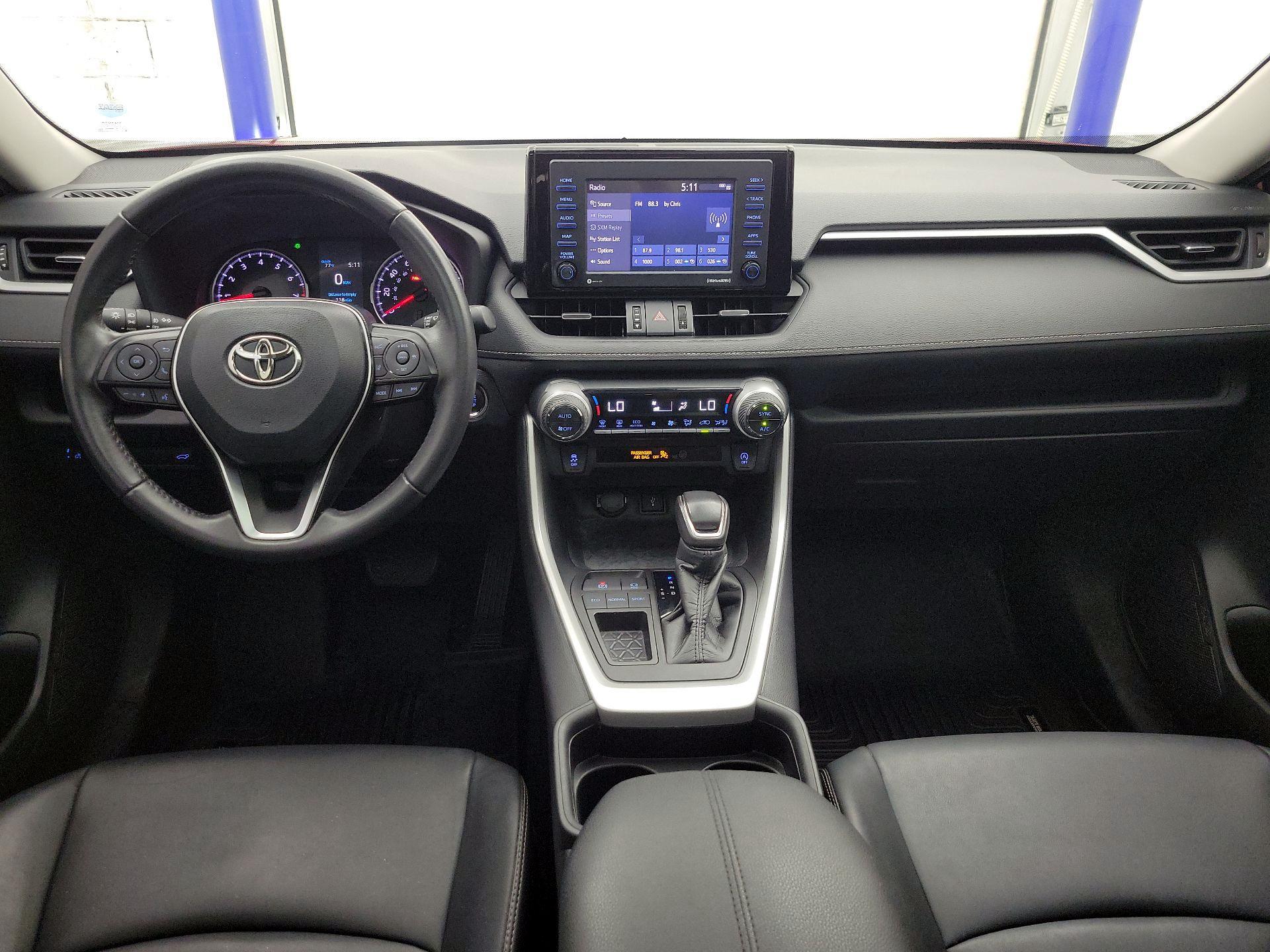 Thumbnail: 2021 Toyota RAV4 - 9