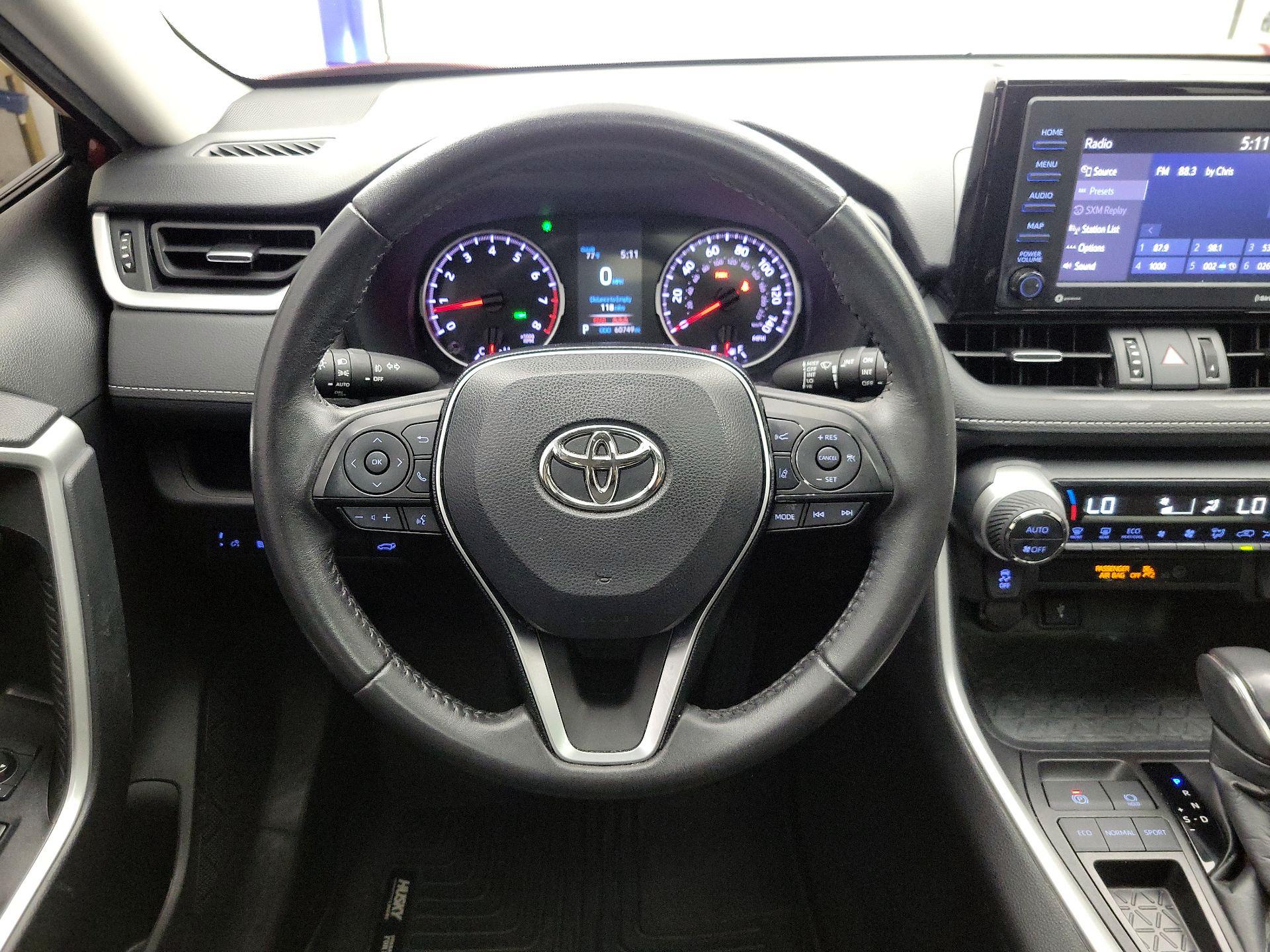 Thumbnail: 2021 Toyota RAV4 - 10
