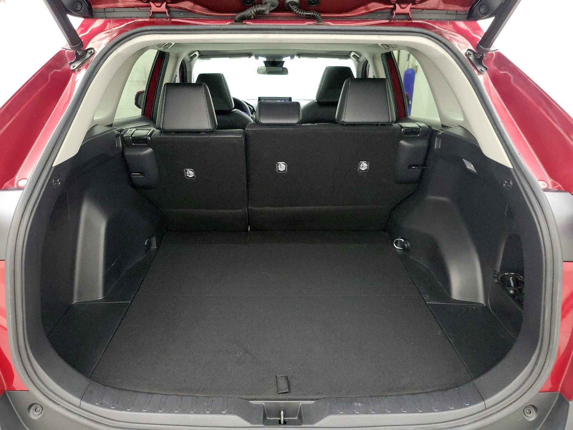 Thumbnail: 2021 Toyota RAV4 - 20