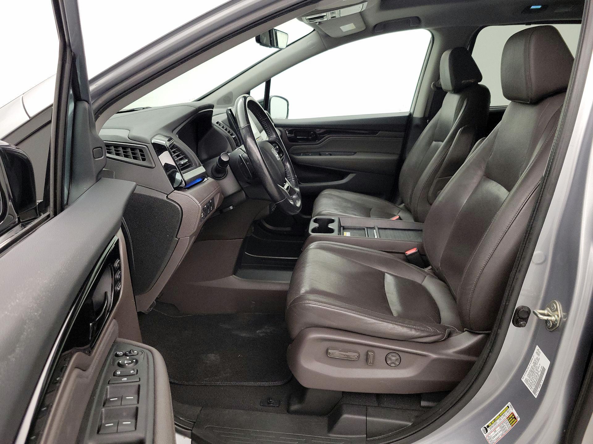 Thumbnail: 2019 Honda Odyssey - 11