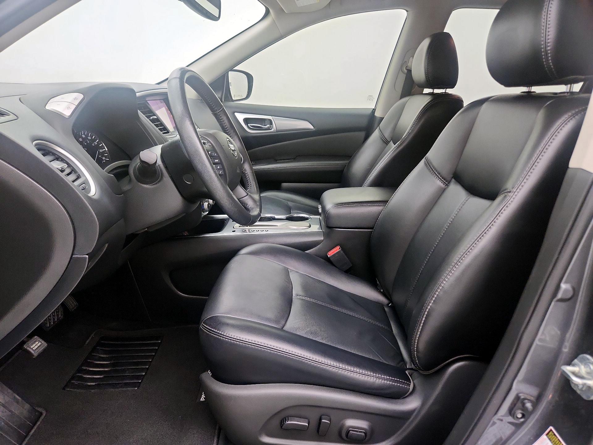 Thumbnail: 2019 Nissan Pathfinder - 11
