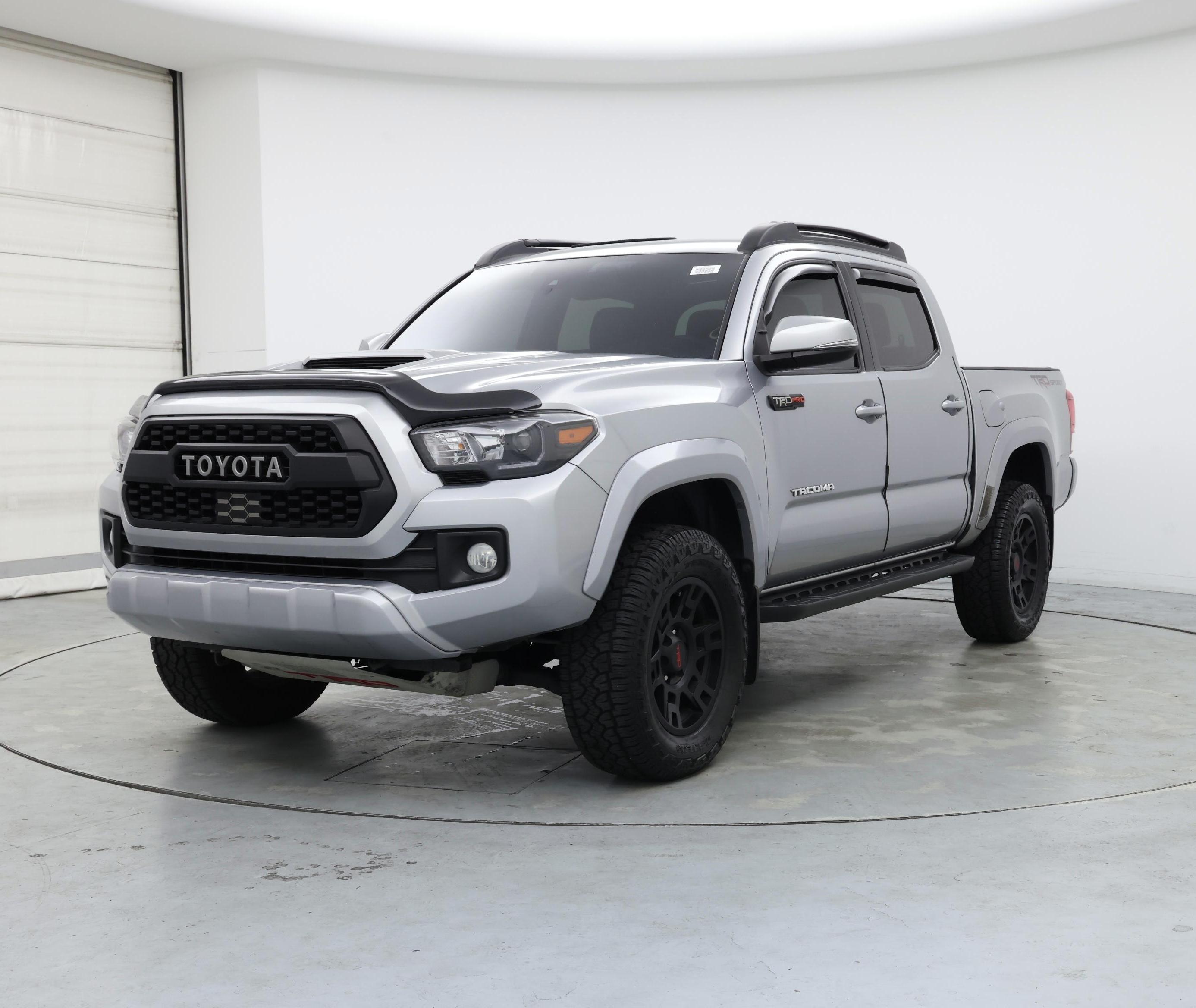 Thumbnail: 2019 Toyota Tacoma - 4