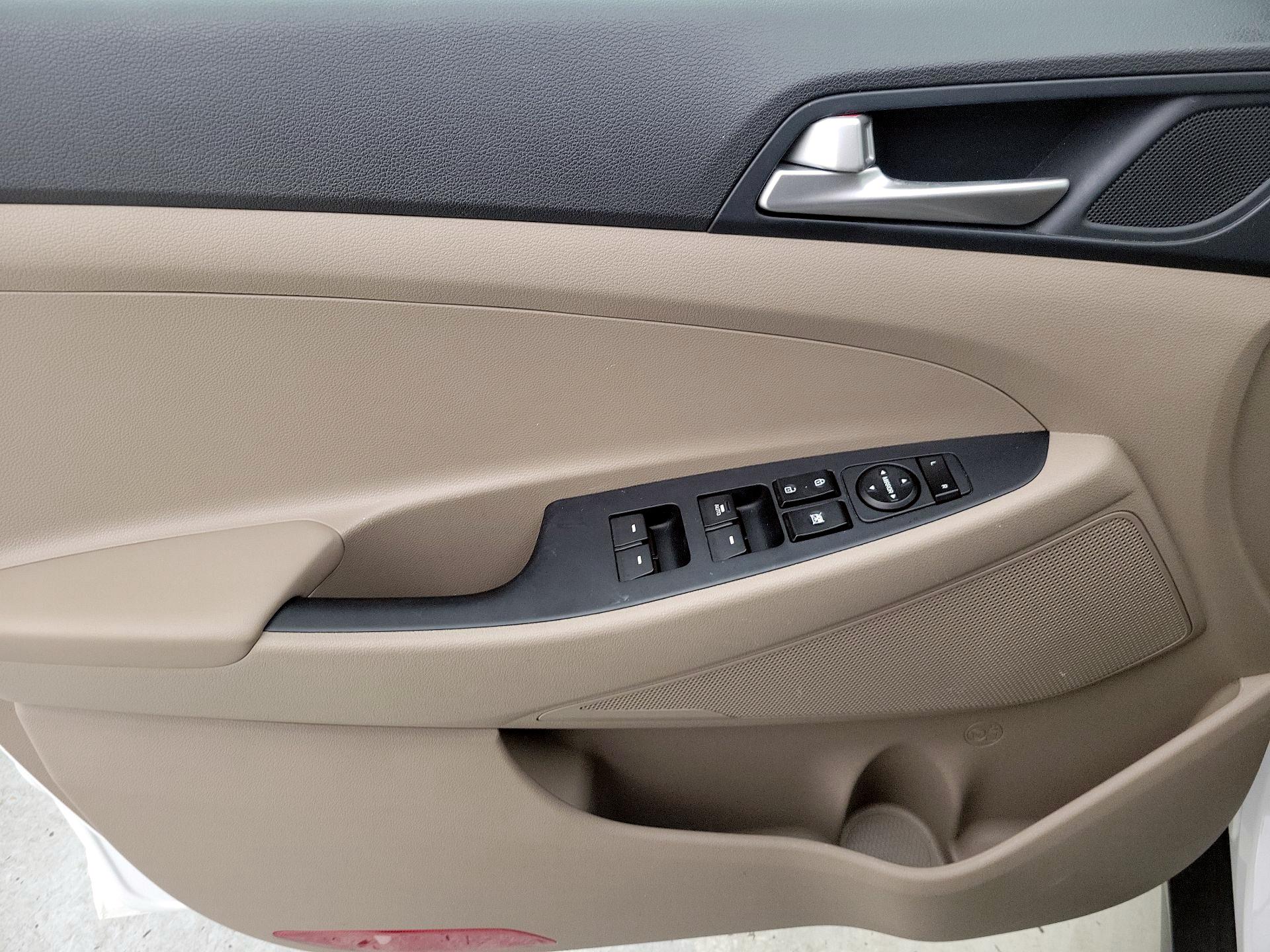 Thumbnail: 2020 Hyundai Tucson - 12