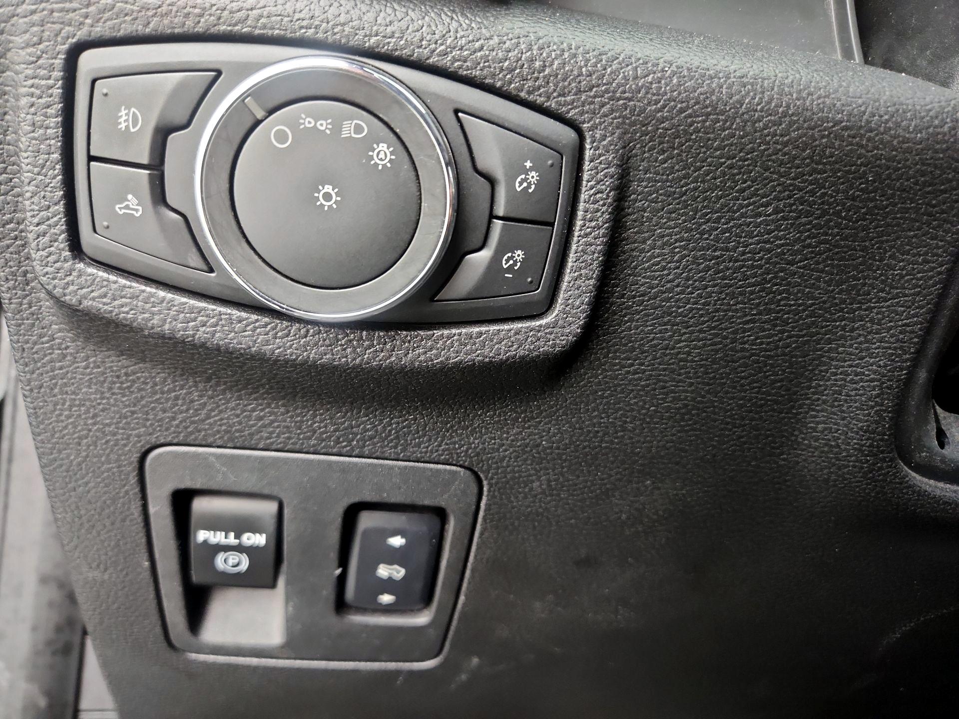 Thumbnail: 2018 Ford F-150 - 13