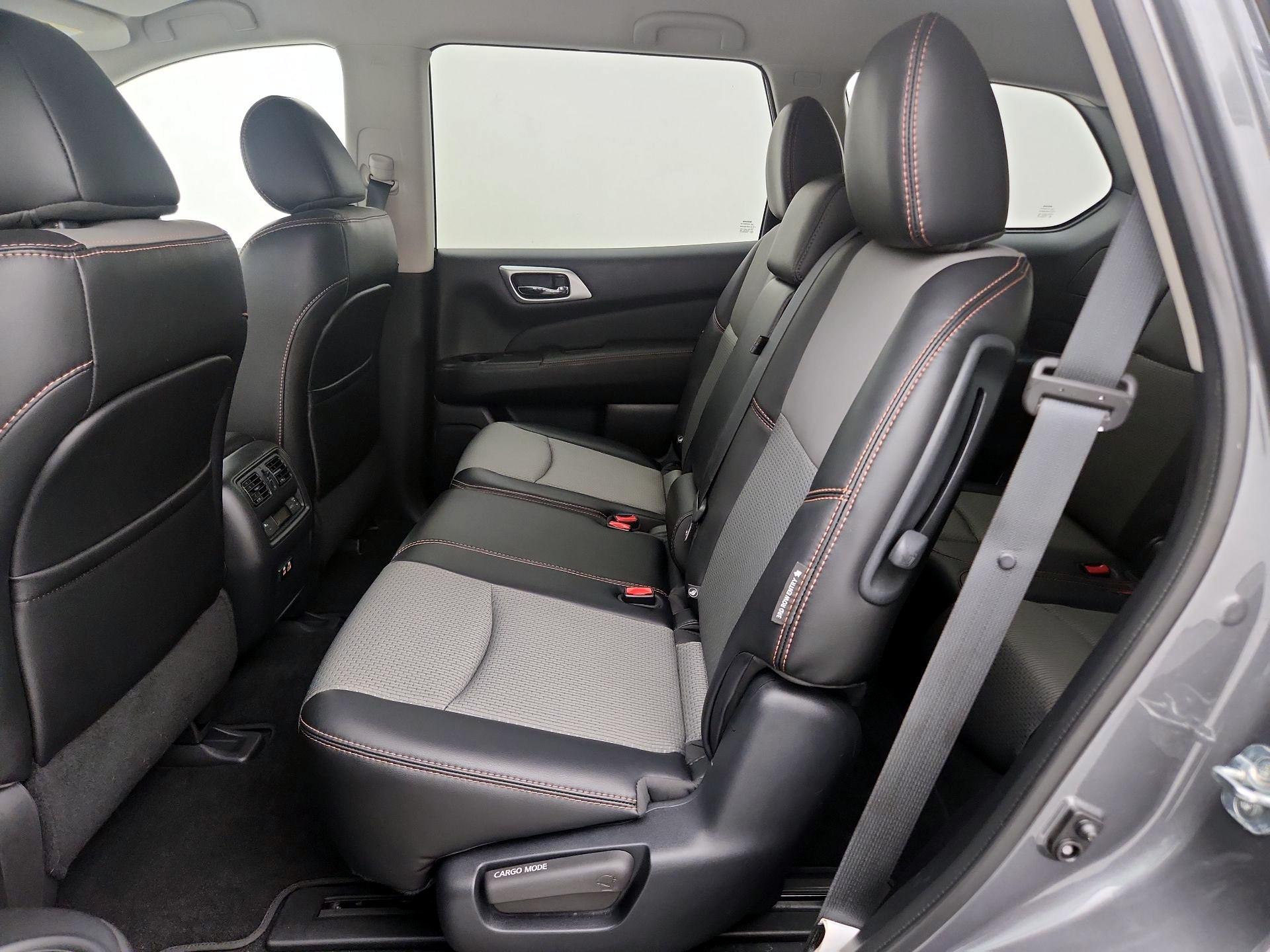 Thumbnail: 2020 Nissan Pathfinder - 19