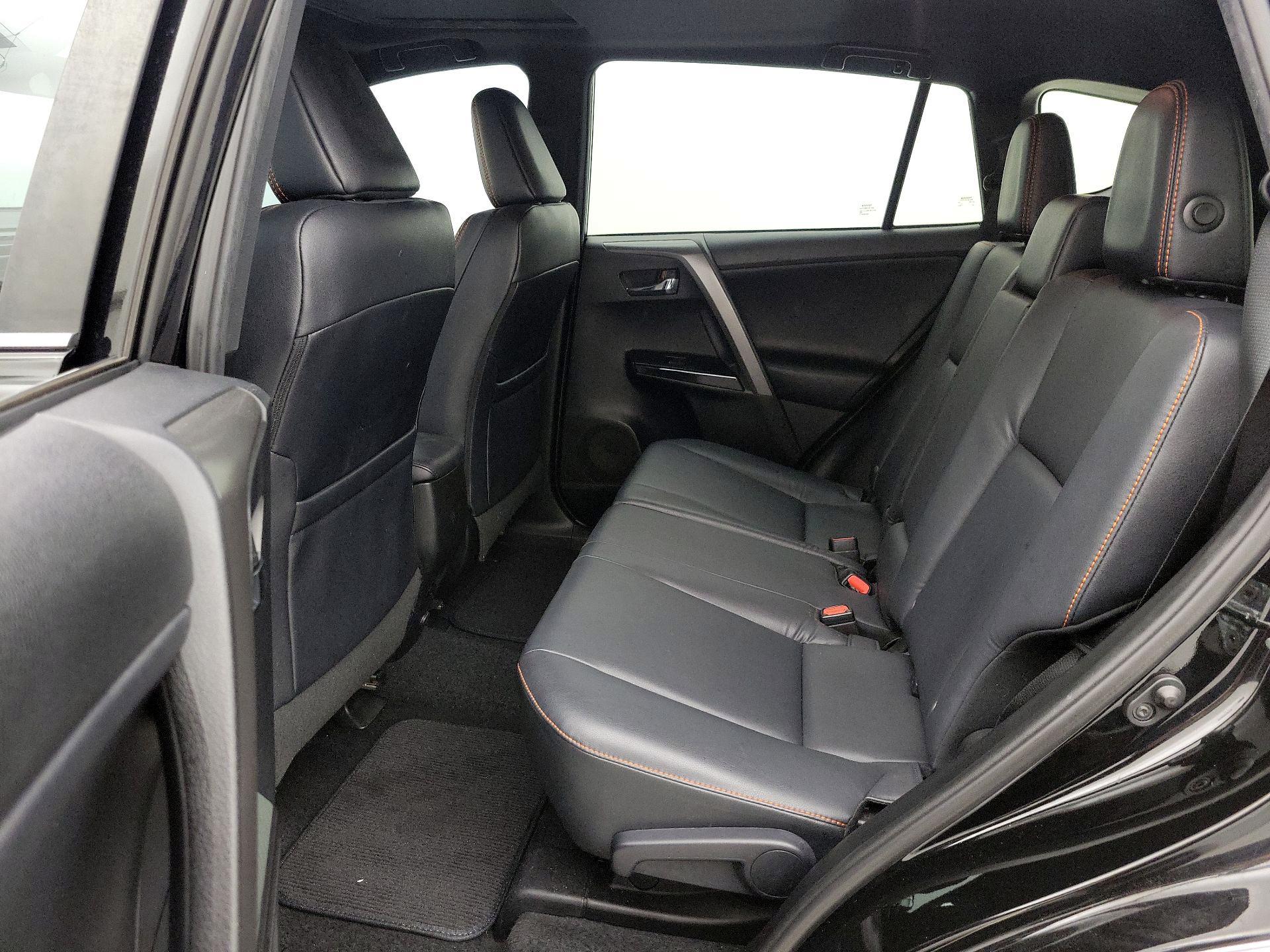 Thumbnail: 2017 Toyota RAV4 - 20