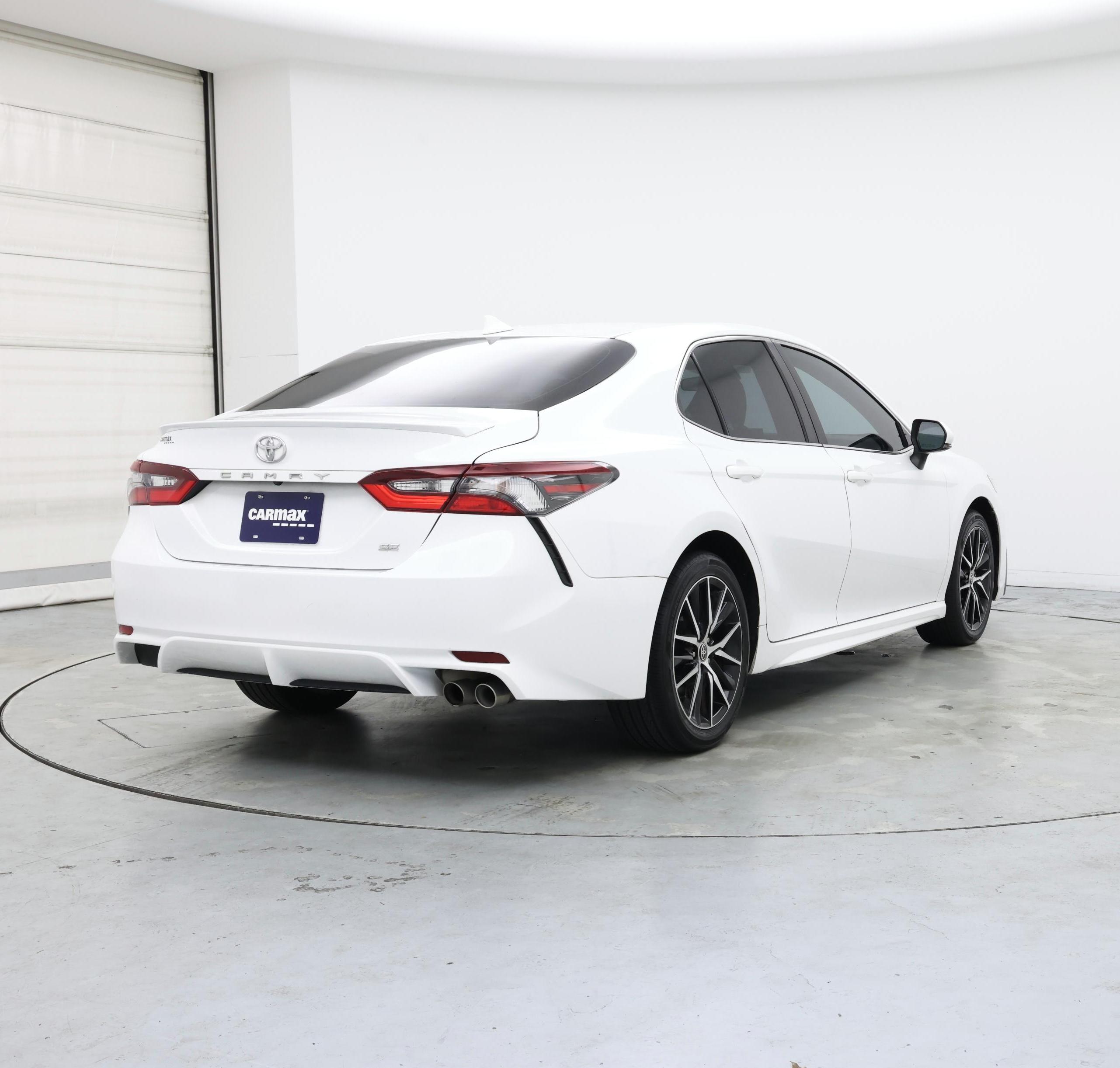 Thumbnail: 2022 Toyota Camry - 8