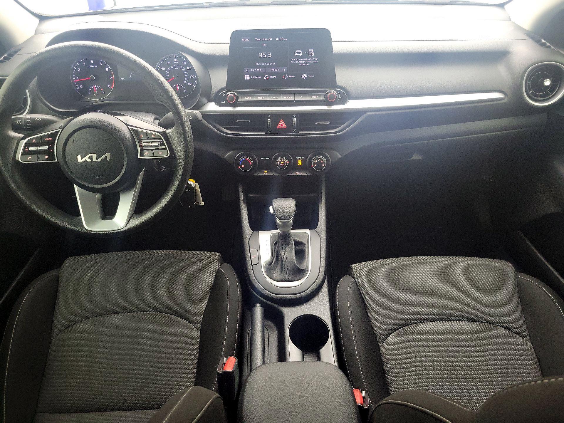 Thumbnail: 2024 Kia Forte - 9