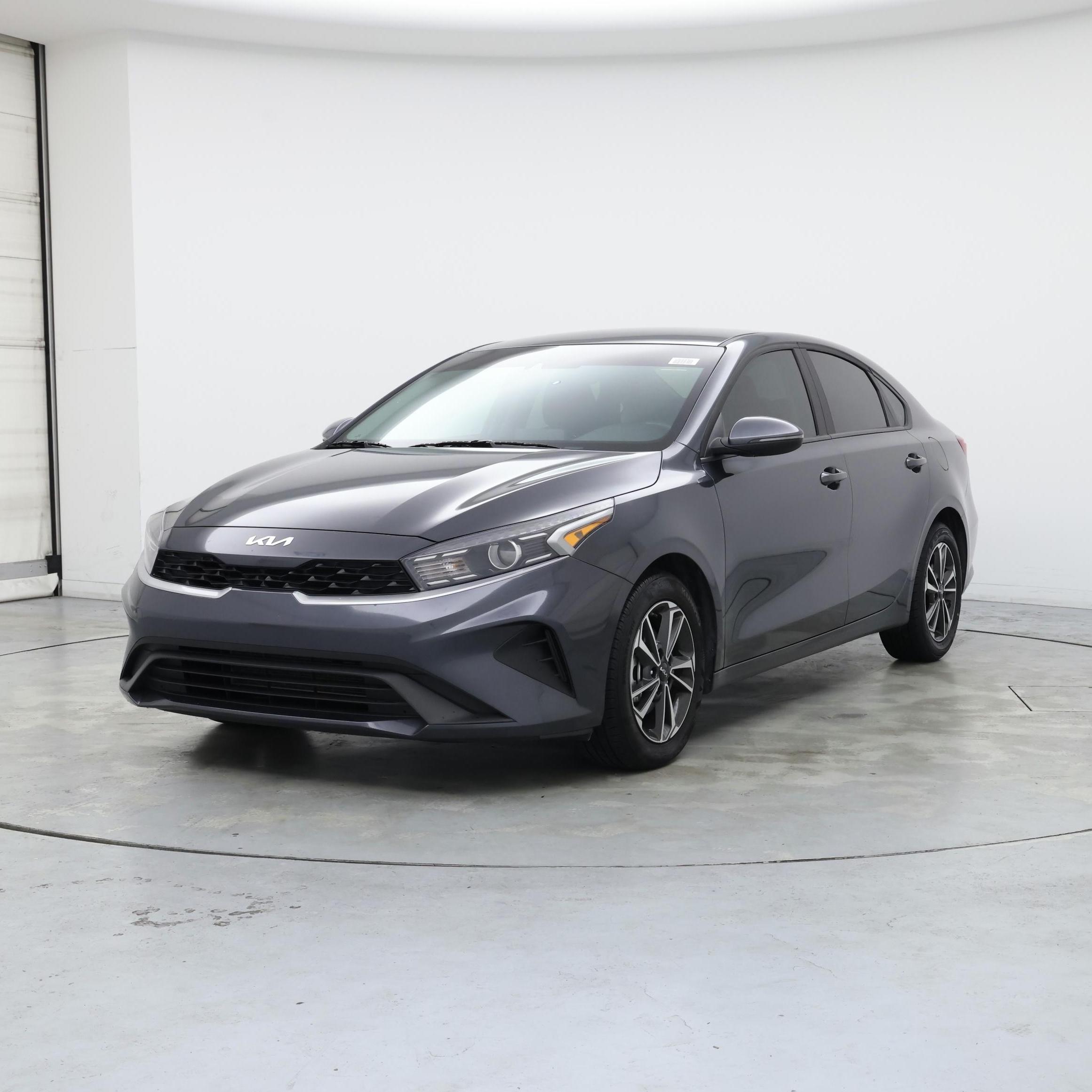 Thumbnail: 2024 Kia Forte - 4