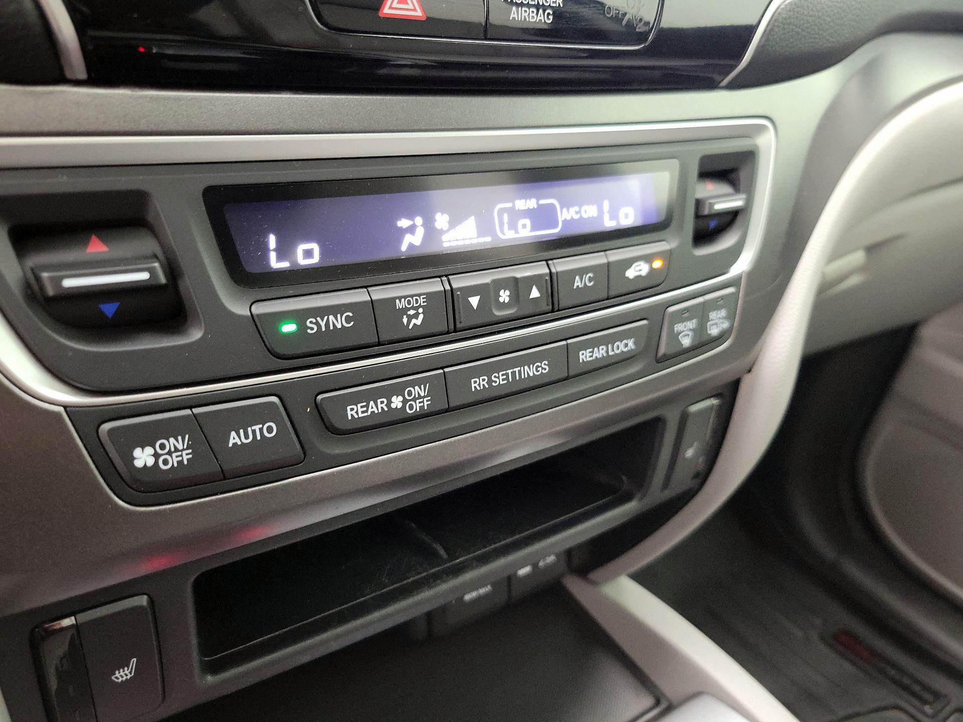 Thumbnail: 2021 Honda Pilot - 16