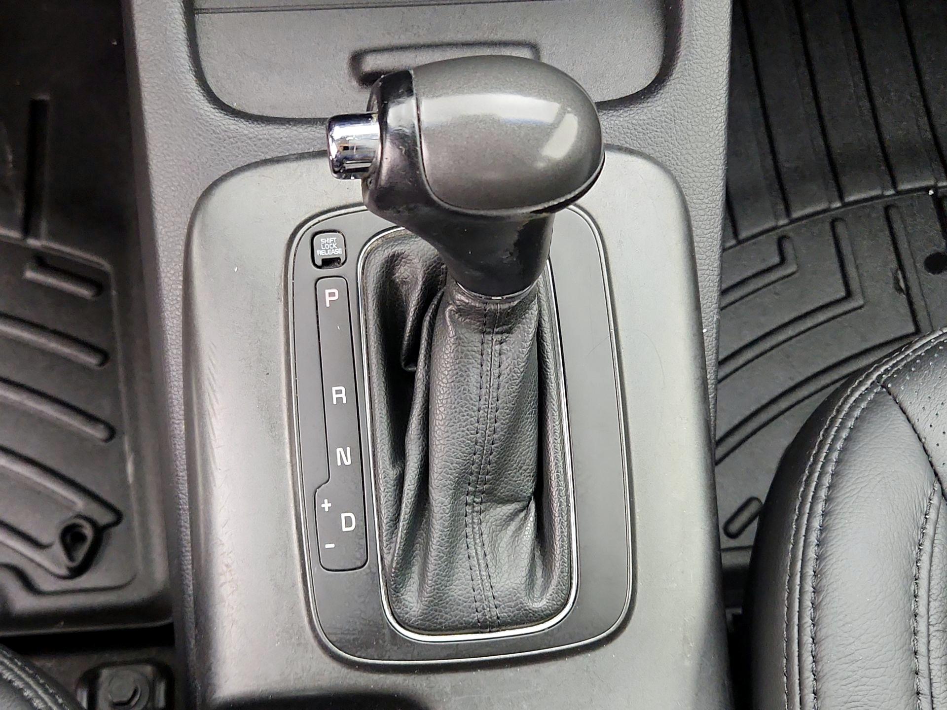 Thumbnail: 2014 Kia Forte - 17