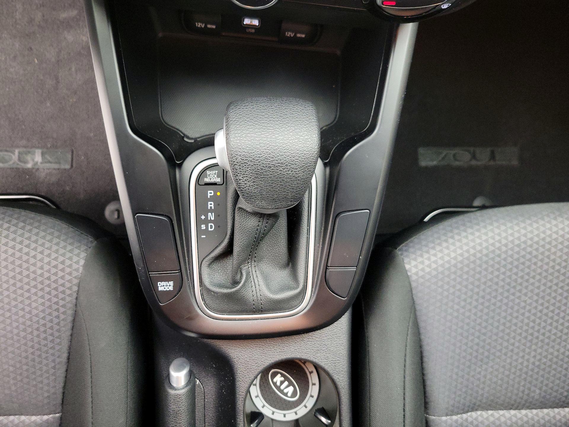 Thumbnail: 2023 Kia Soul - 17