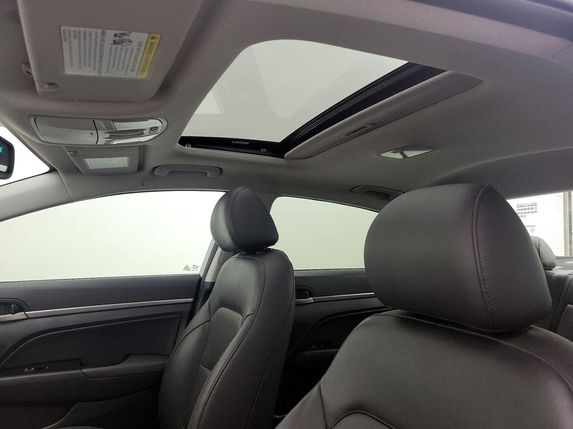 Thumbnail: 2017 Hyundai Elantra - 20