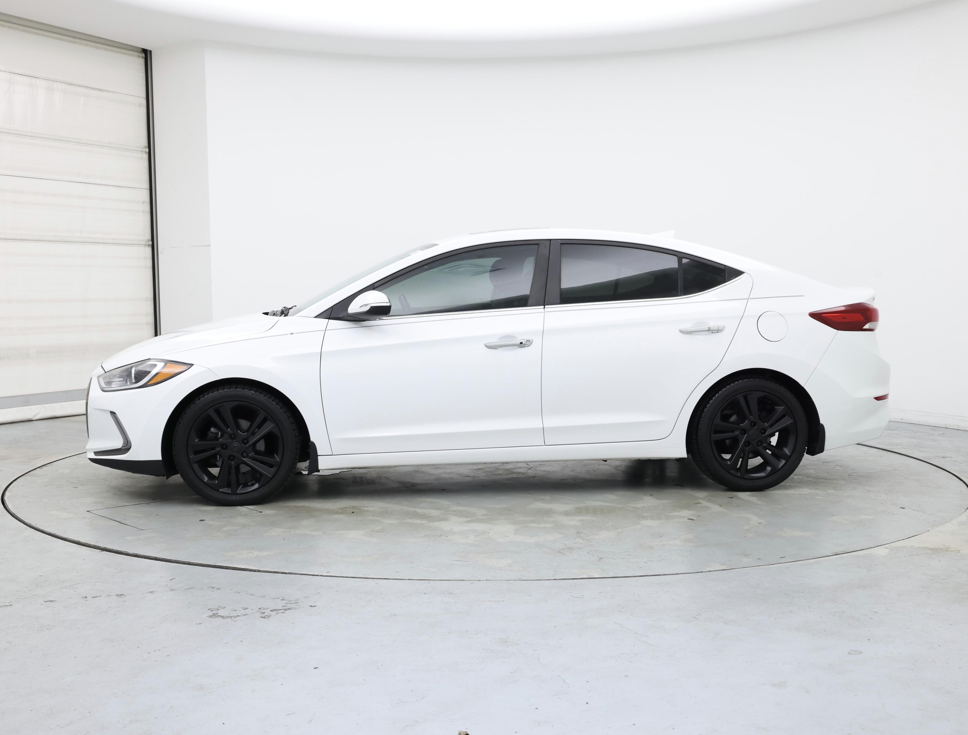 Thumbnail: 2017 Hyundai Elantra - 3