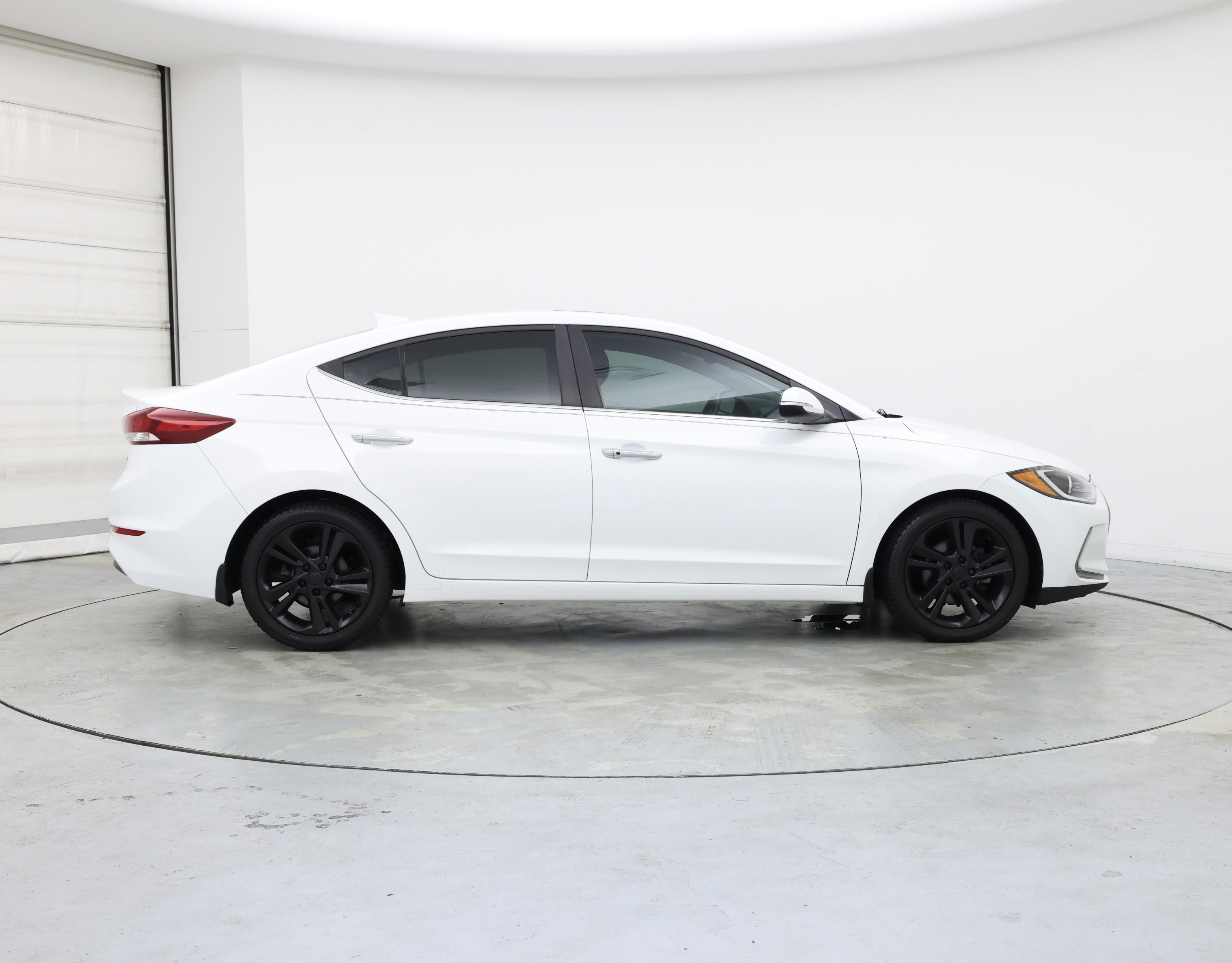 Thumbnail: 2017 Hyundai Elantra - 7
