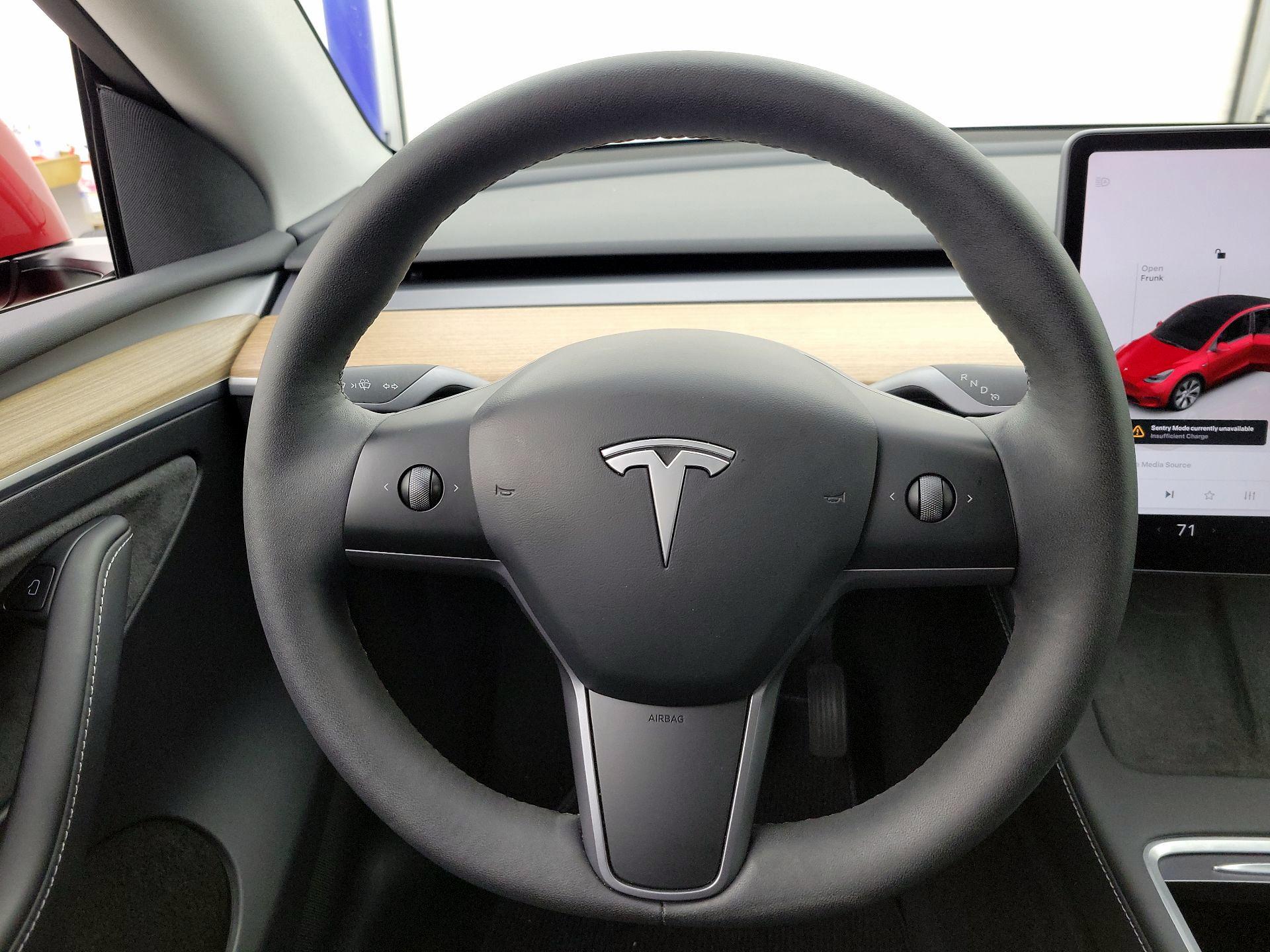 Thumbnail: 2023 Tesla Model Y - 10