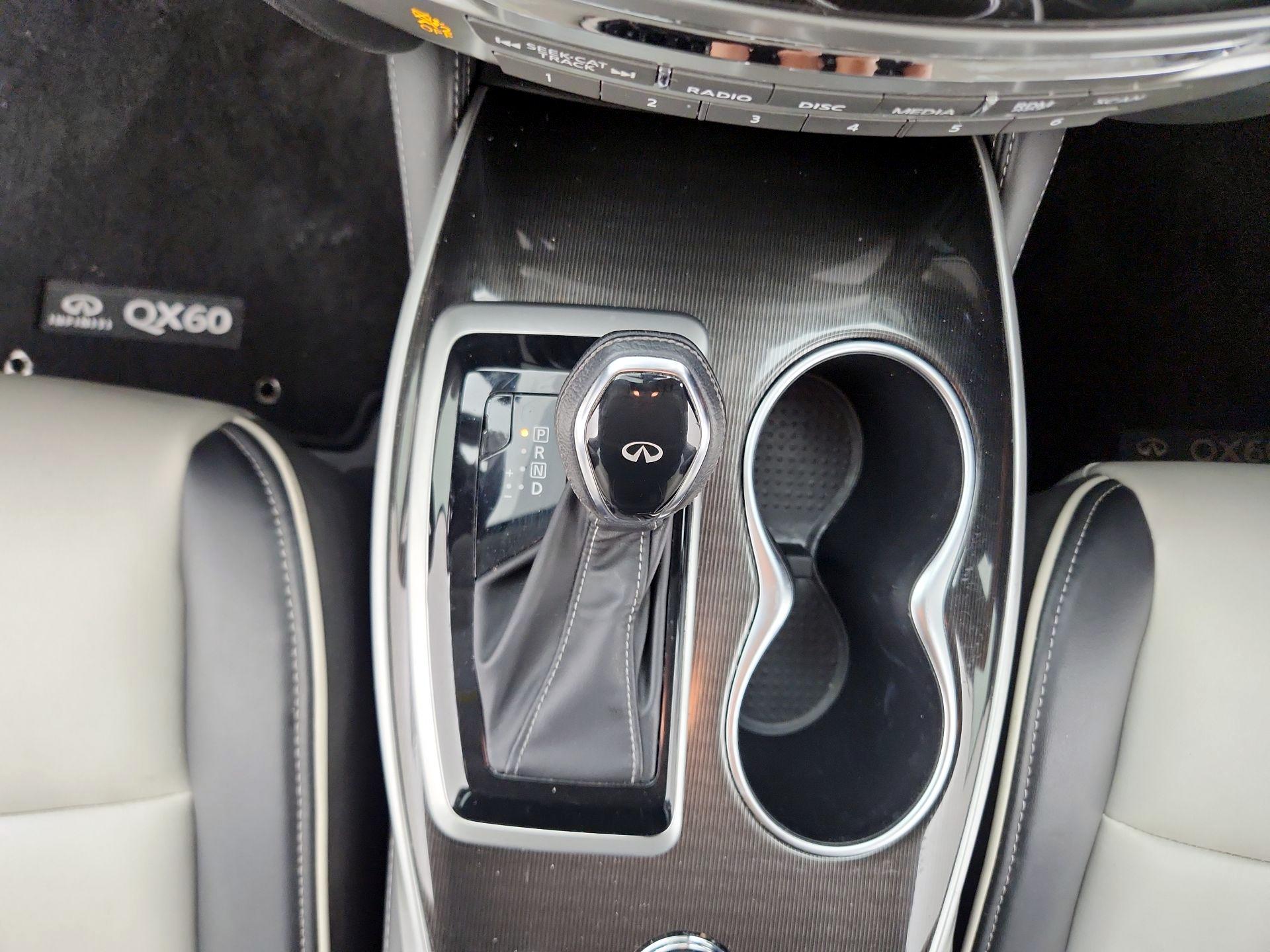Thumbnail: 2020 INFINITI QX60 - 18