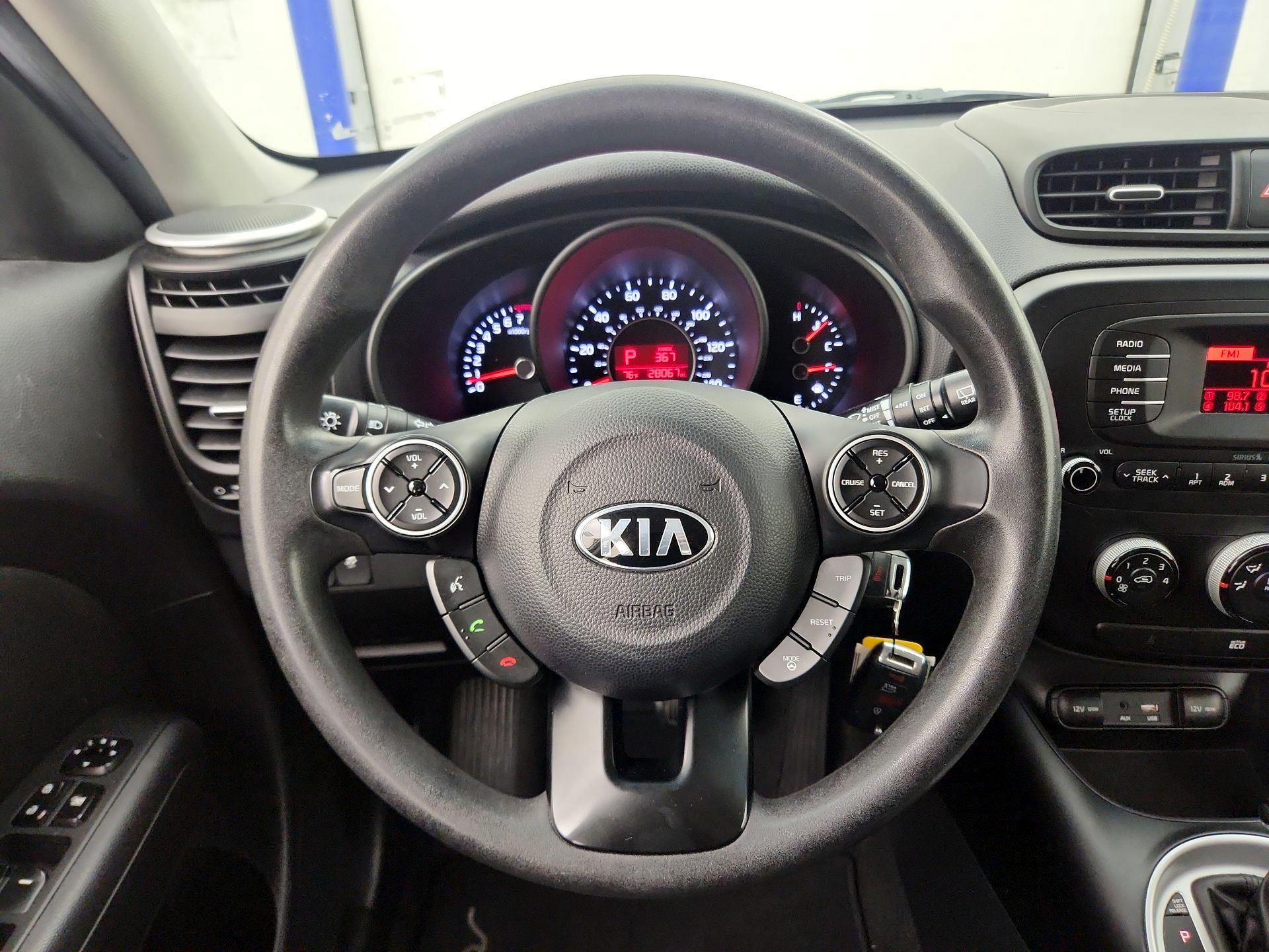 Thumbnail: 2015 Kia Soul - 10