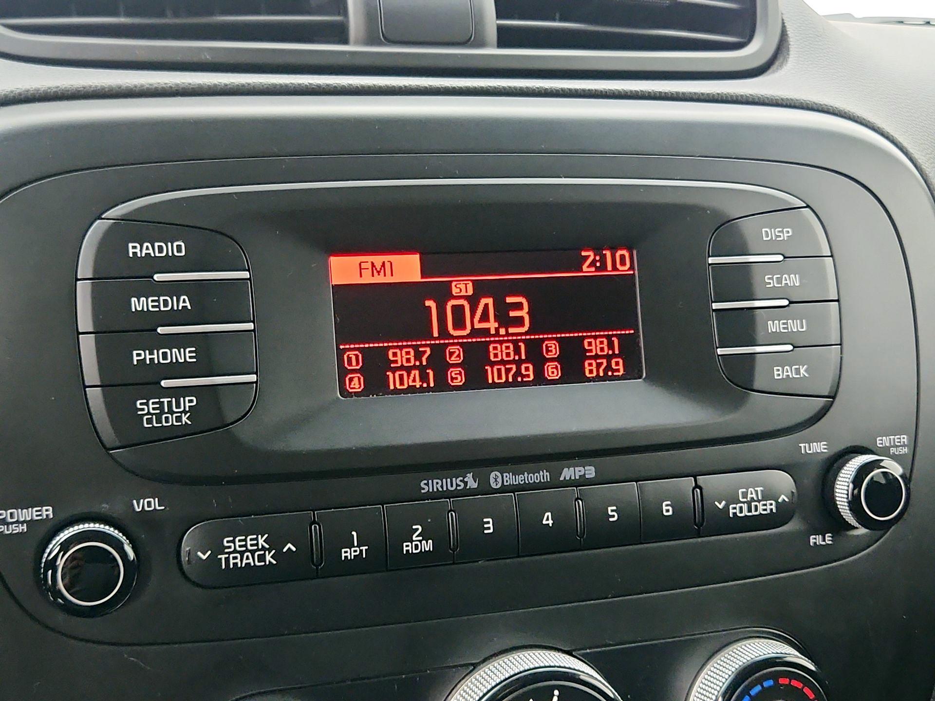 Thumbnail: 2015 Kia Soul - 14