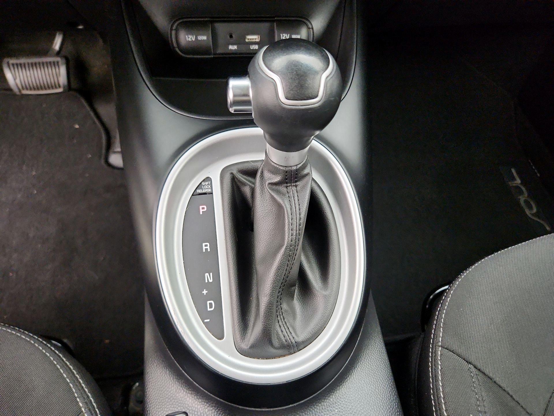 Thumbnail: 2015 Kia Soul - 16