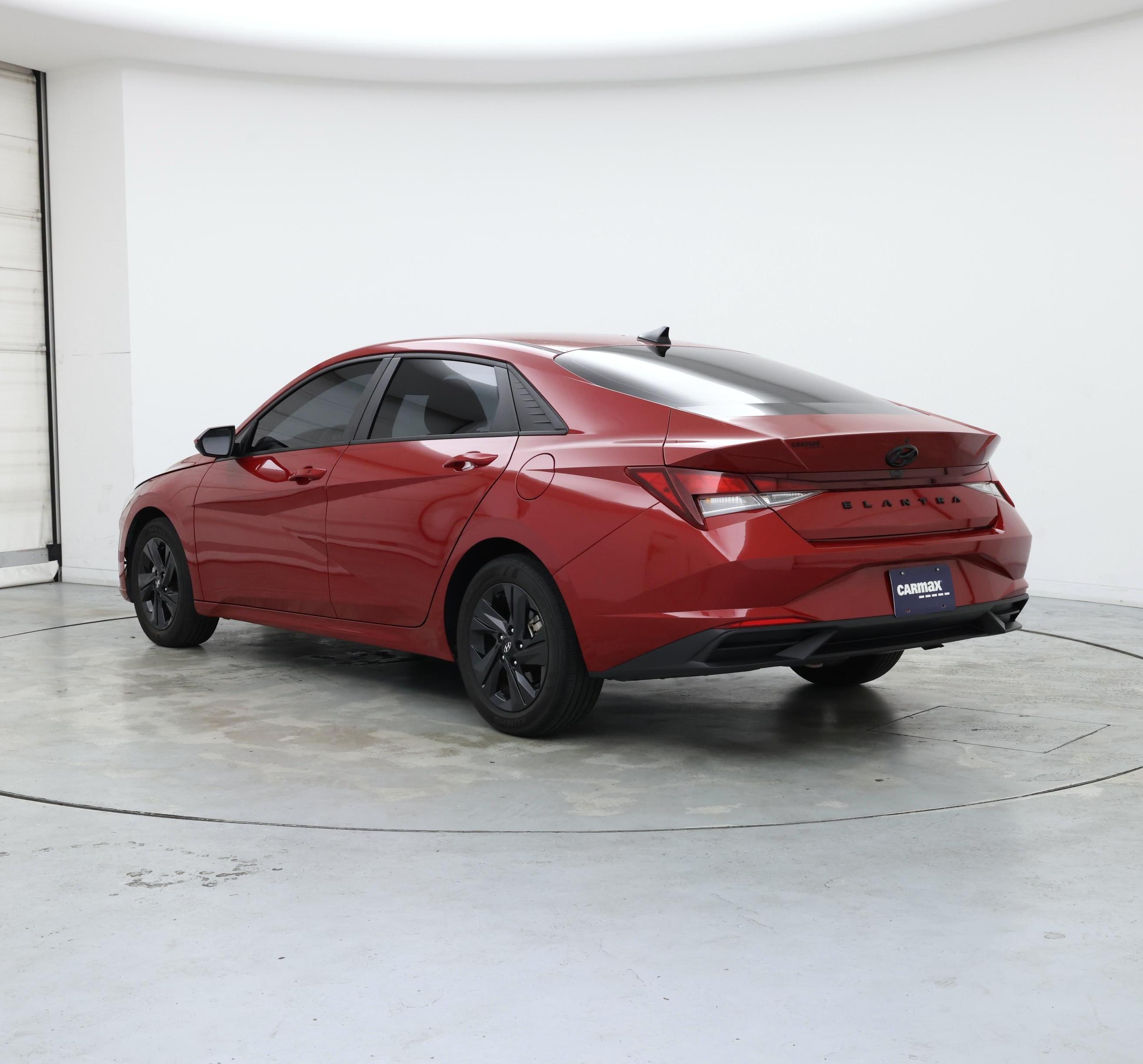 Thumbnail: 2023 Hyundai Elantra - 2