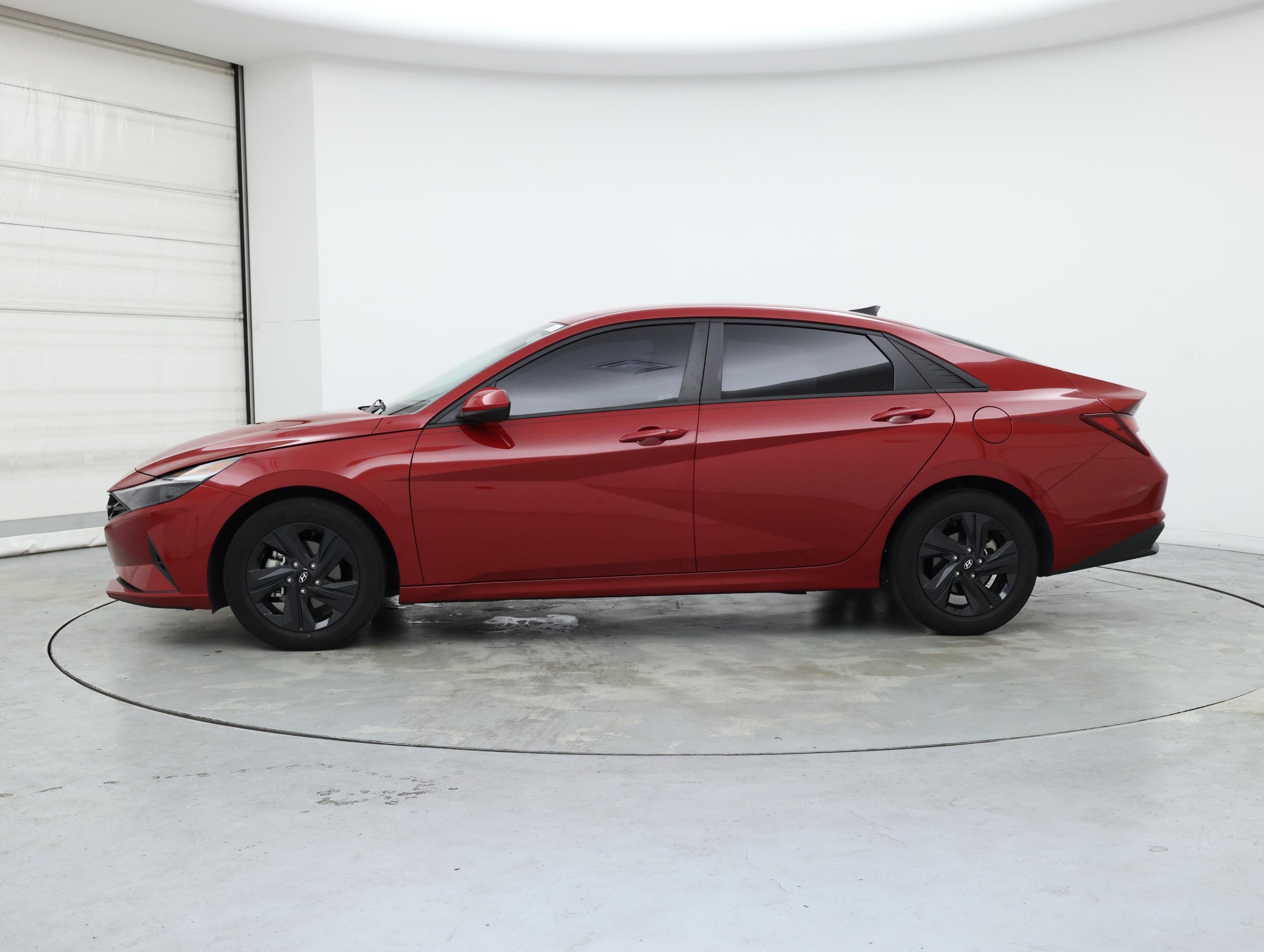 Thumbnail: 2023 Hyundai Elantra - 3