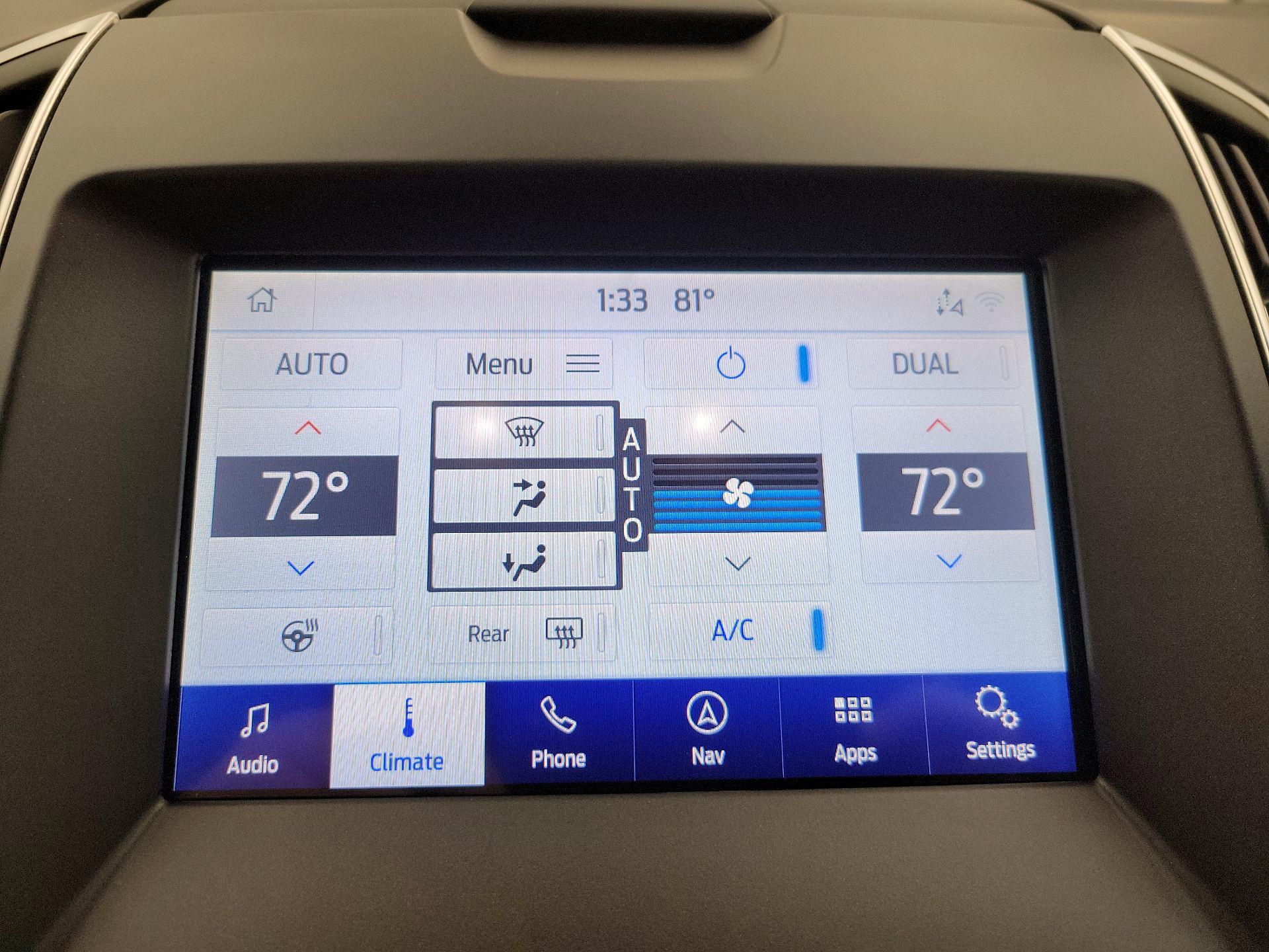Thumbnail: 2019 Ford Edge - 17