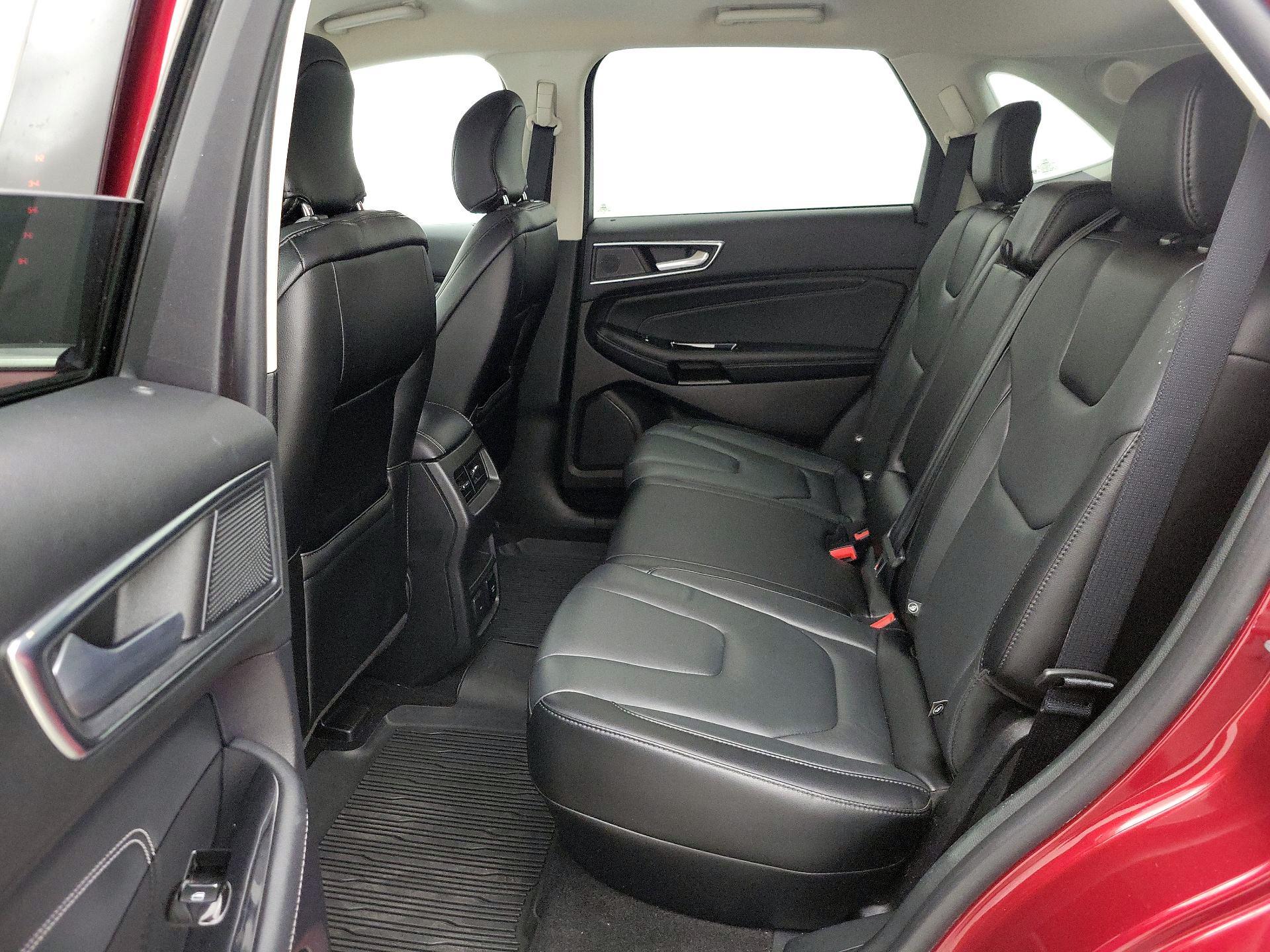 Thumbnail: 2019 Ford Edge - 20