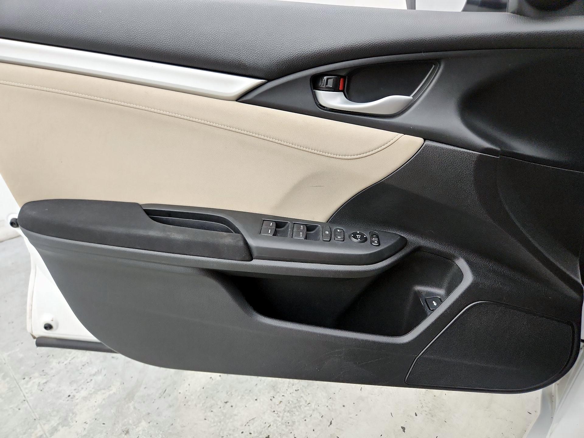 Thumbnail: 2018 Honda Civic - 12