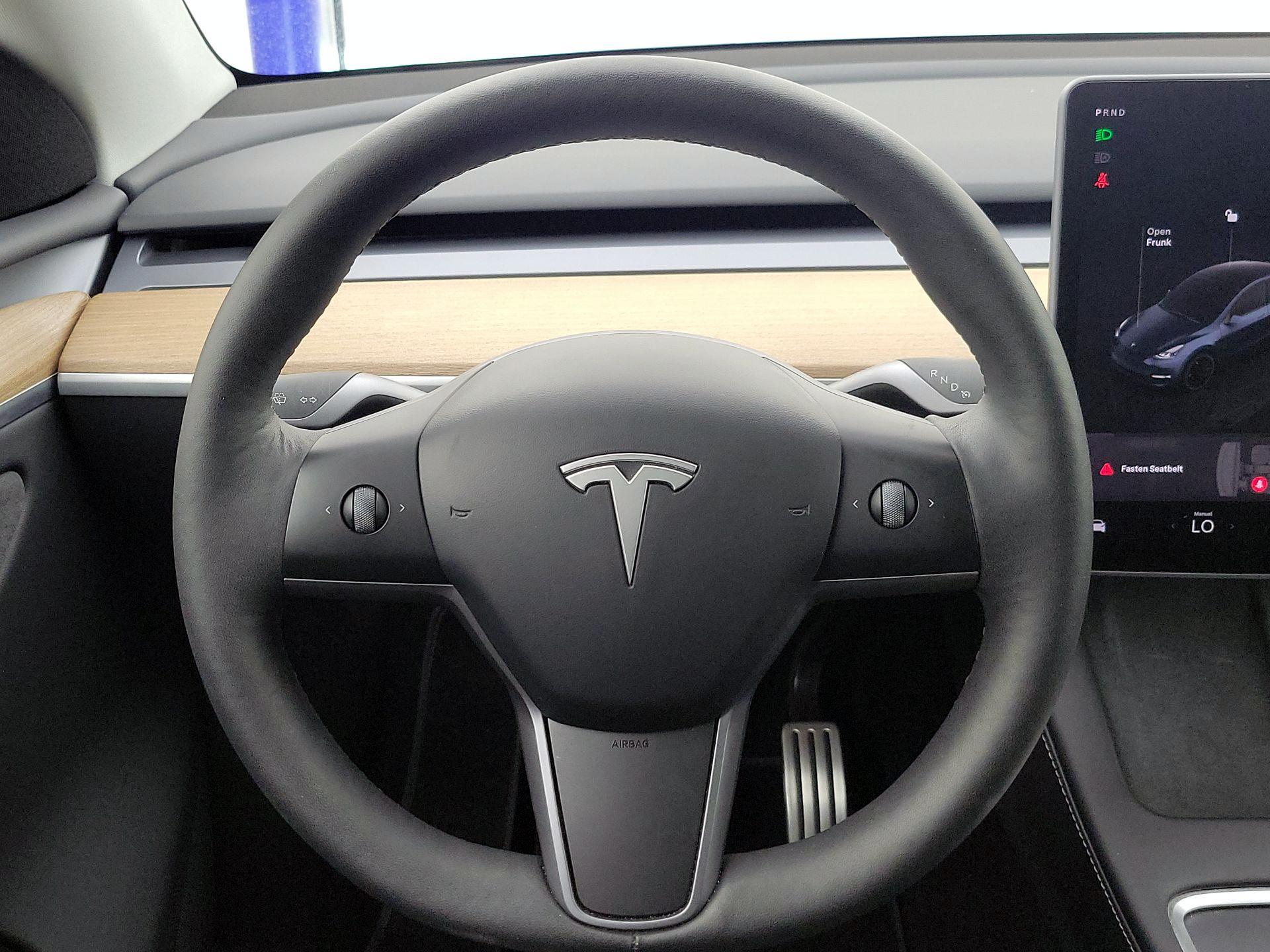 Thumbnail: 2024 Tesla Model Y - 10