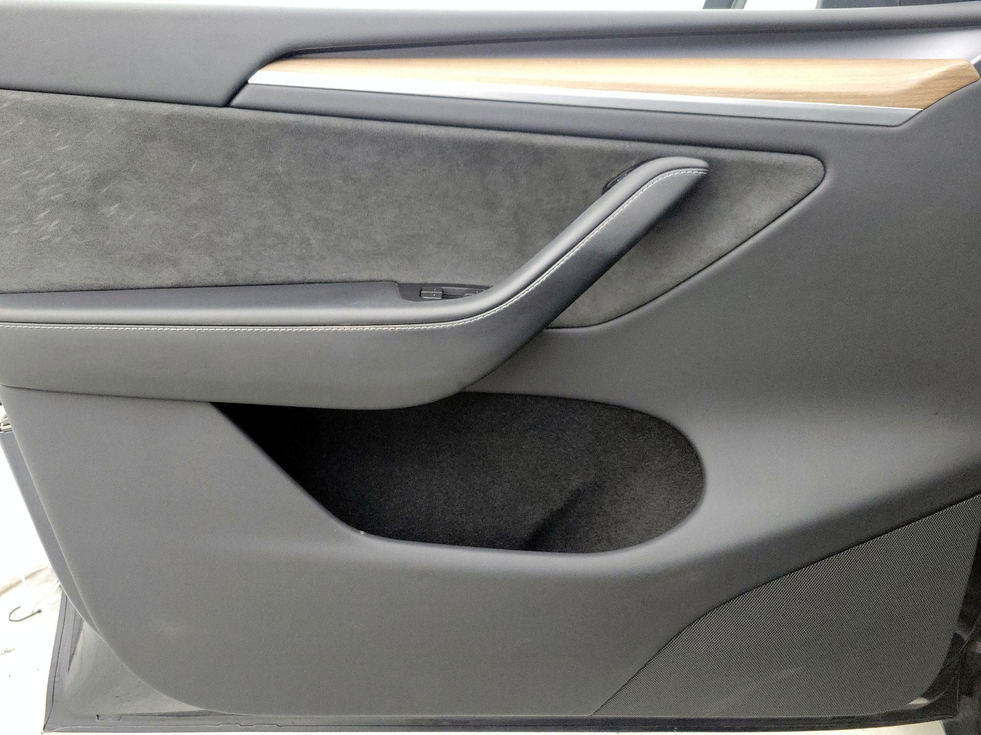 Thumbnail: 2024 Tesla Model Y - 12