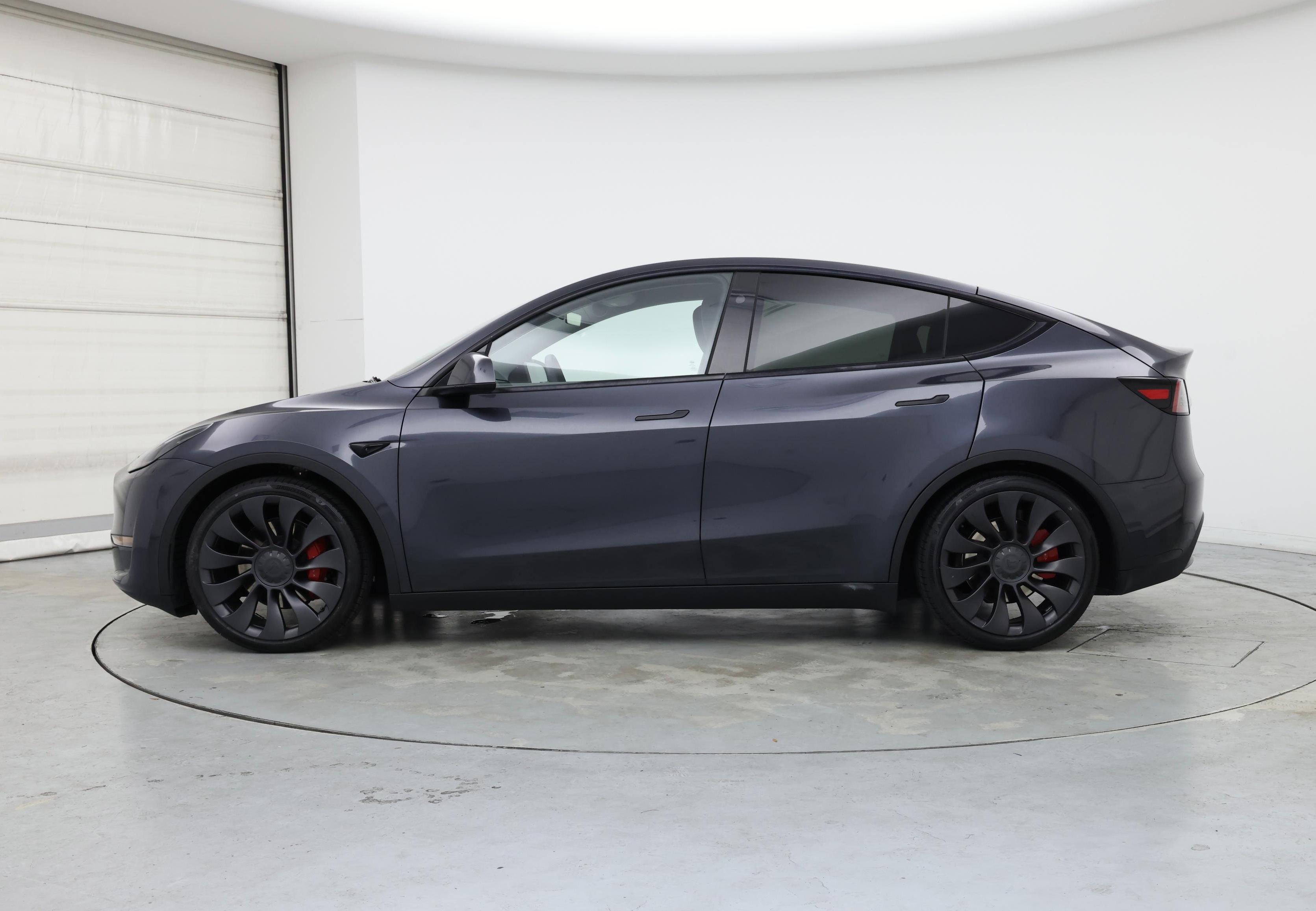 Thumbnail: 2024 Tesla Model Y - 3