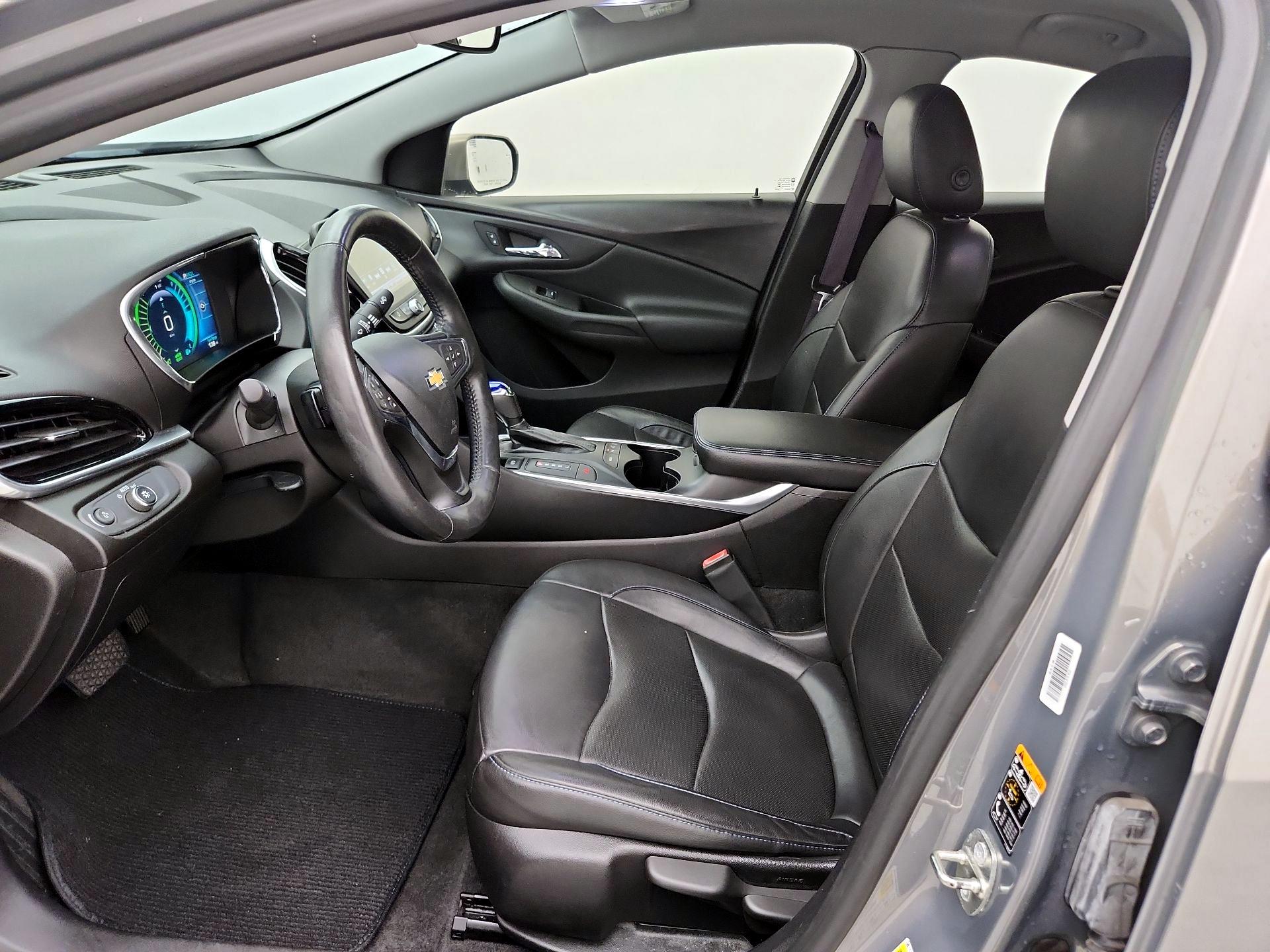 Thumbnail: 2017 Chevrolet Volt - 11