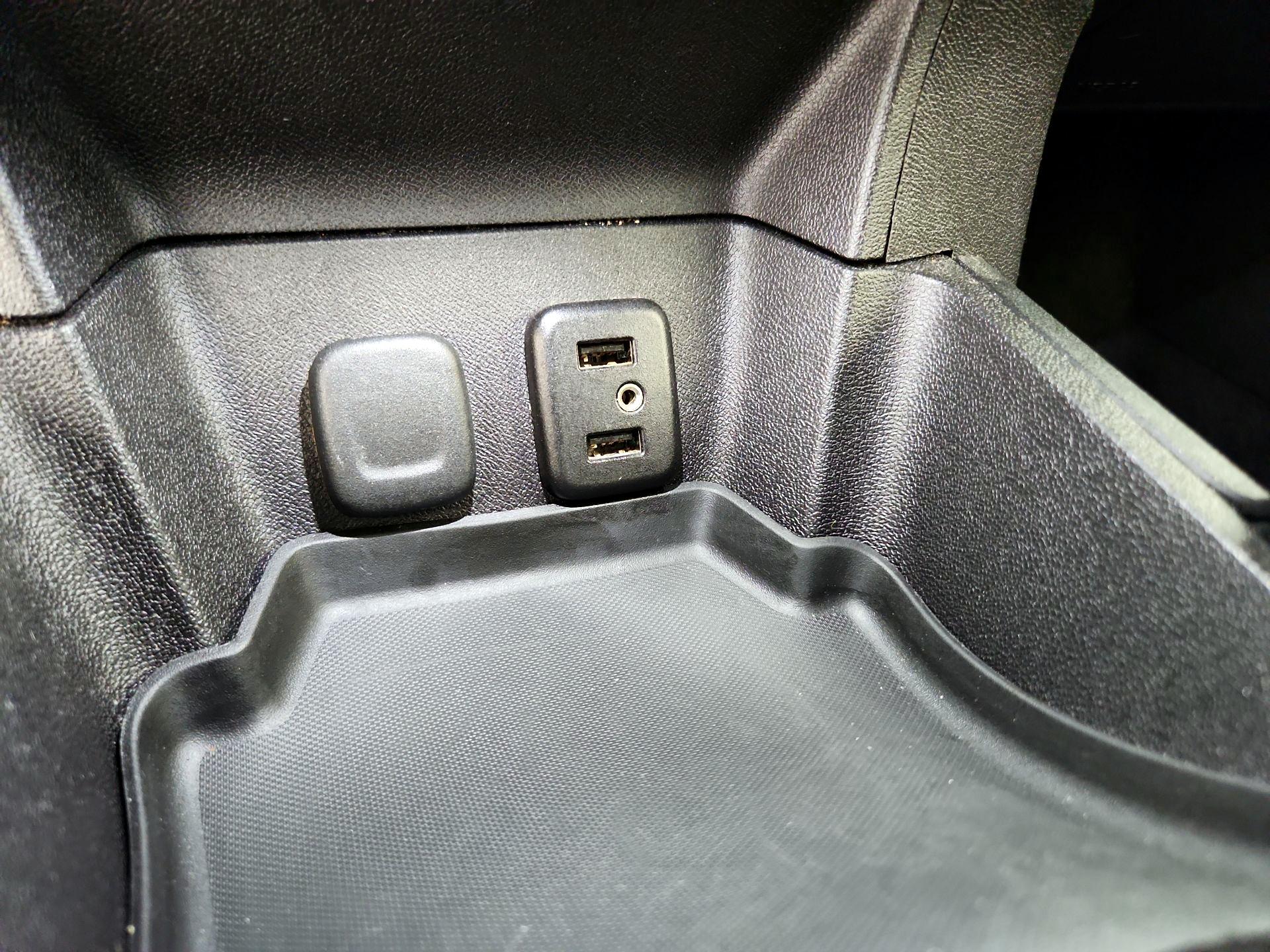 Thumbnail: 2017 Chevrolet Volt - 18