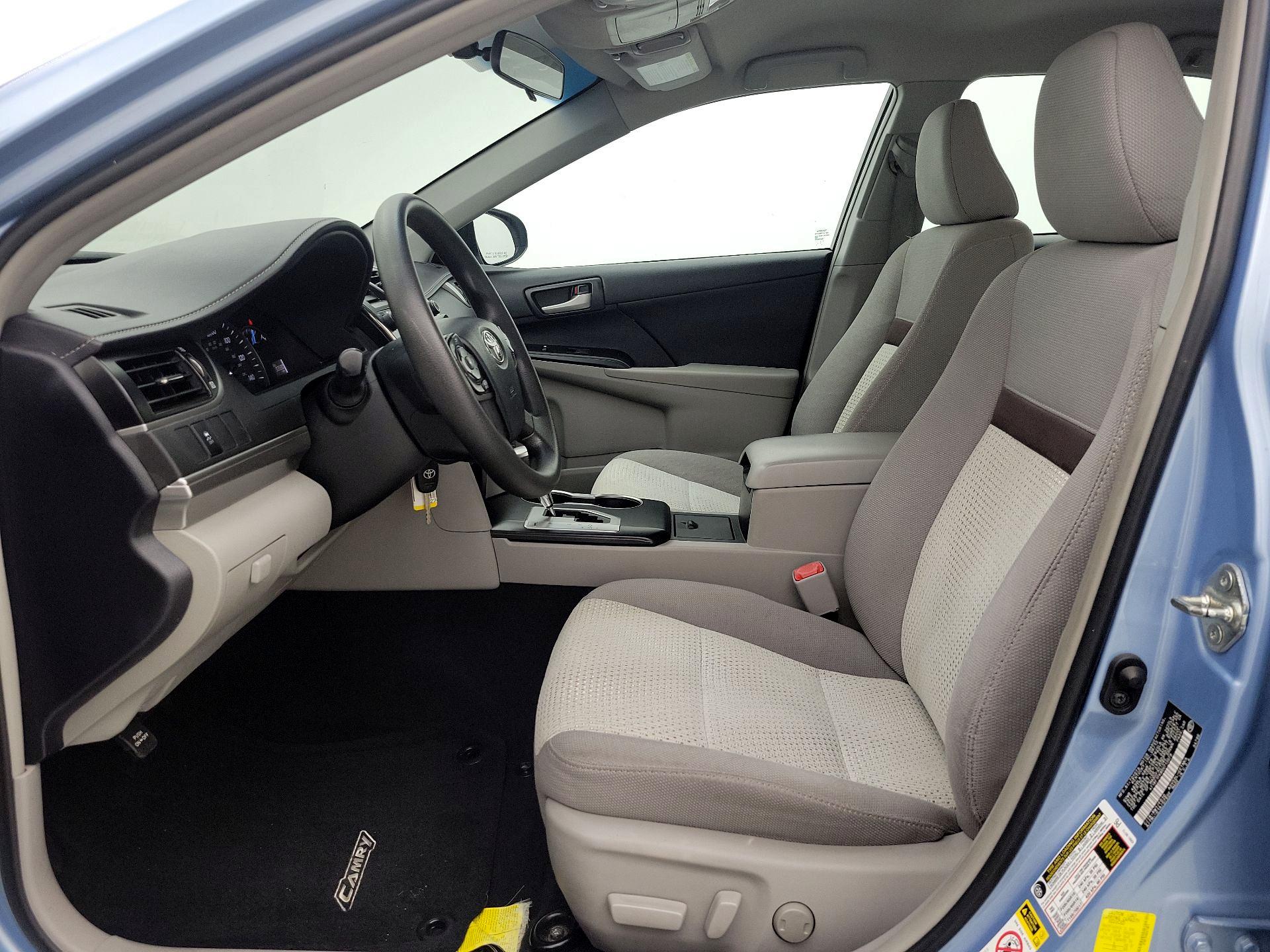 Thumbnail: 2013 Toyota Camry - 11