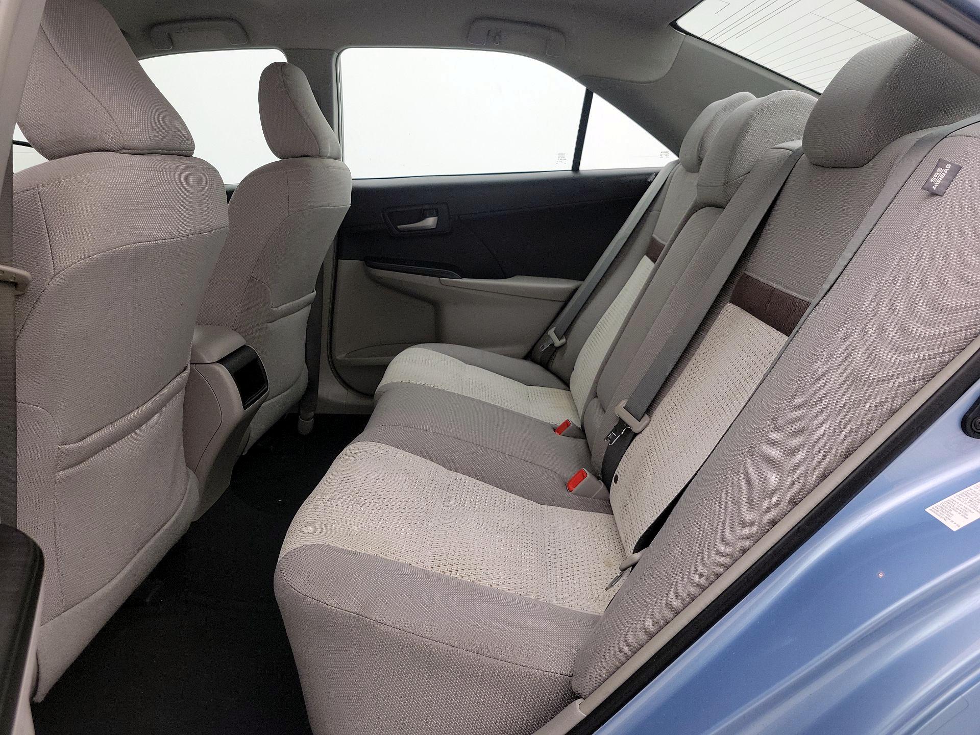Thumbnail: 2013 Toyota Camry - 18