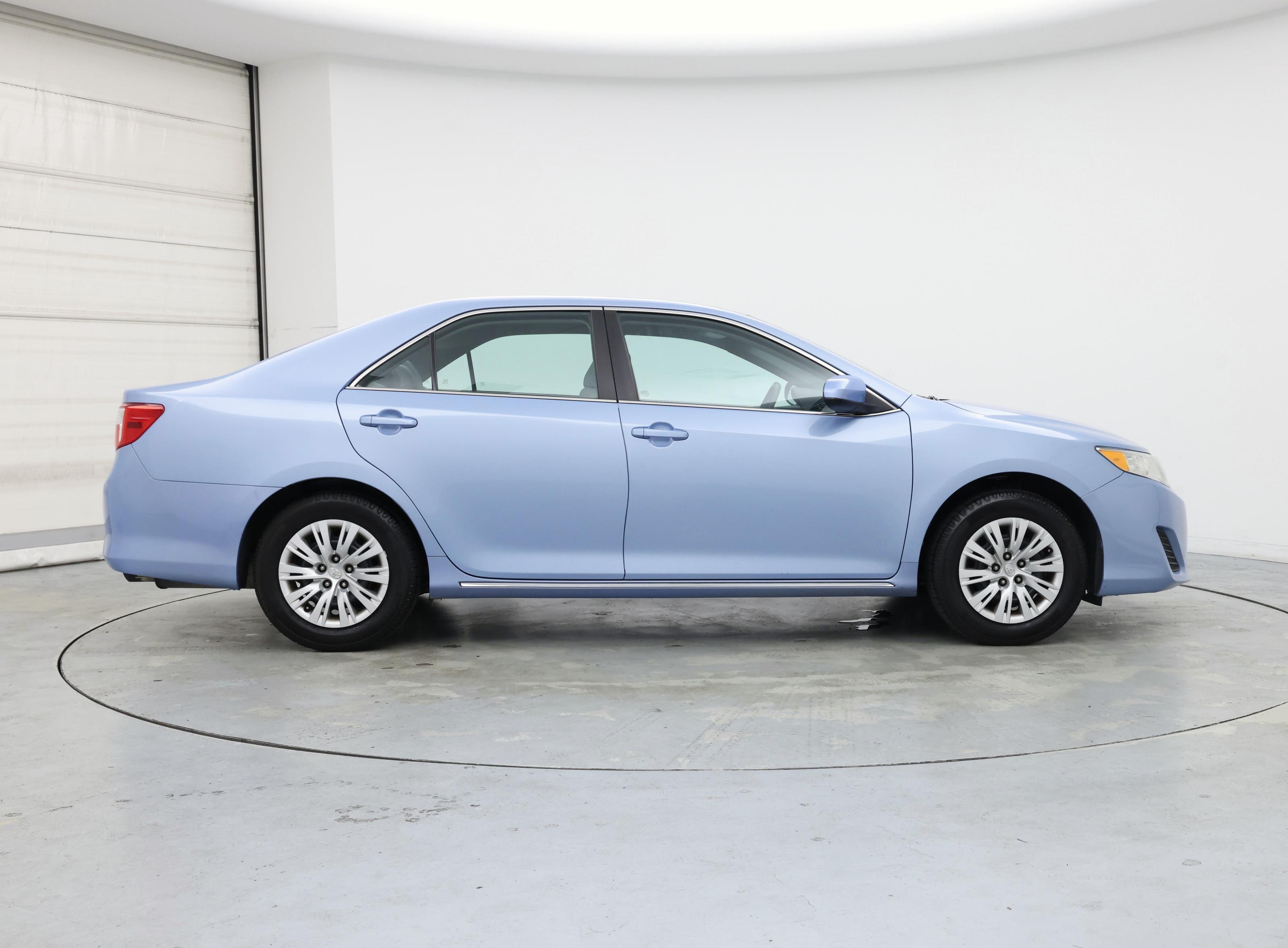 Thumbnail: 2013 Toyota Camry - 7