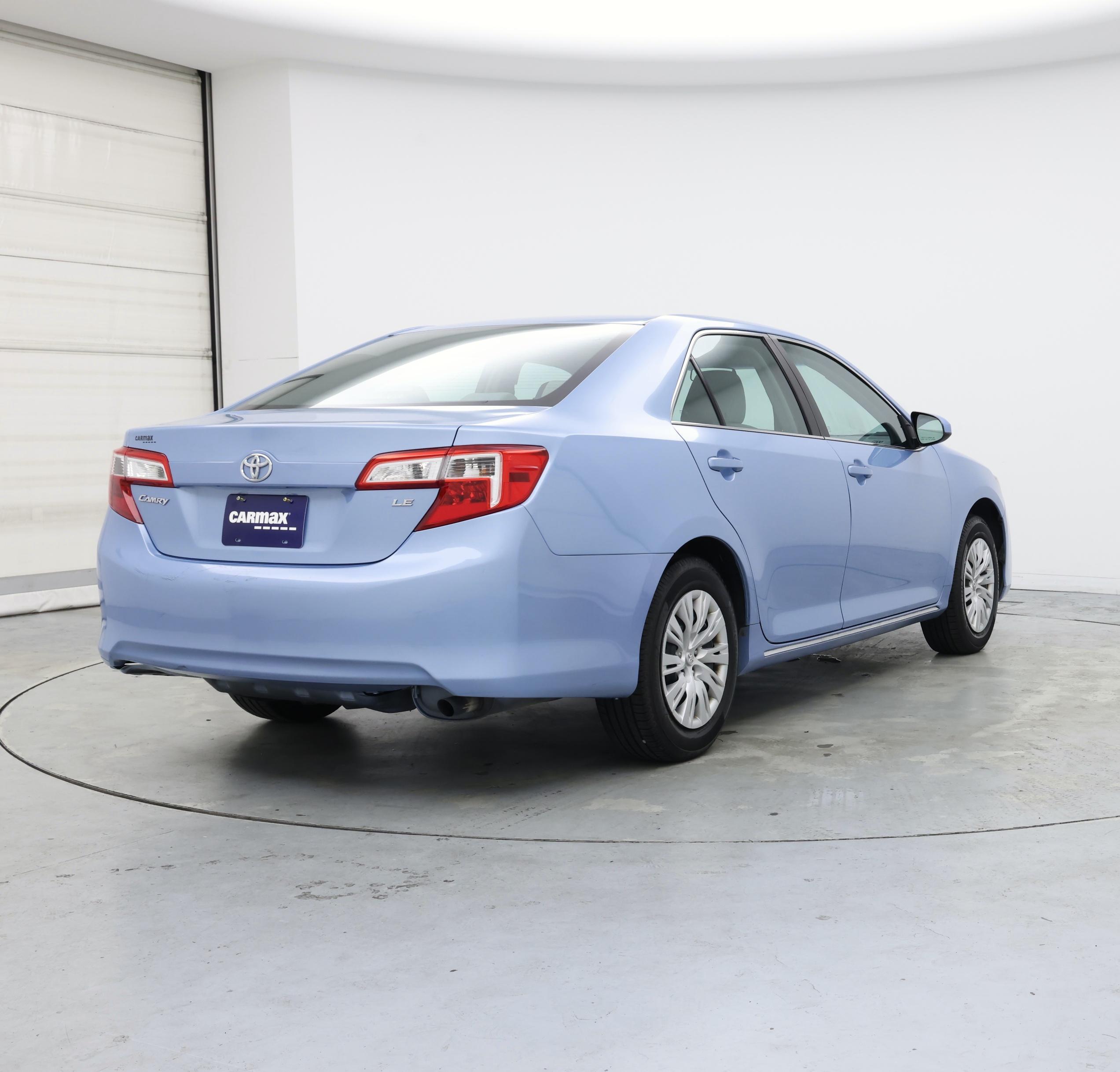 Thumbnail: 2013 Toyota Camry - 8
