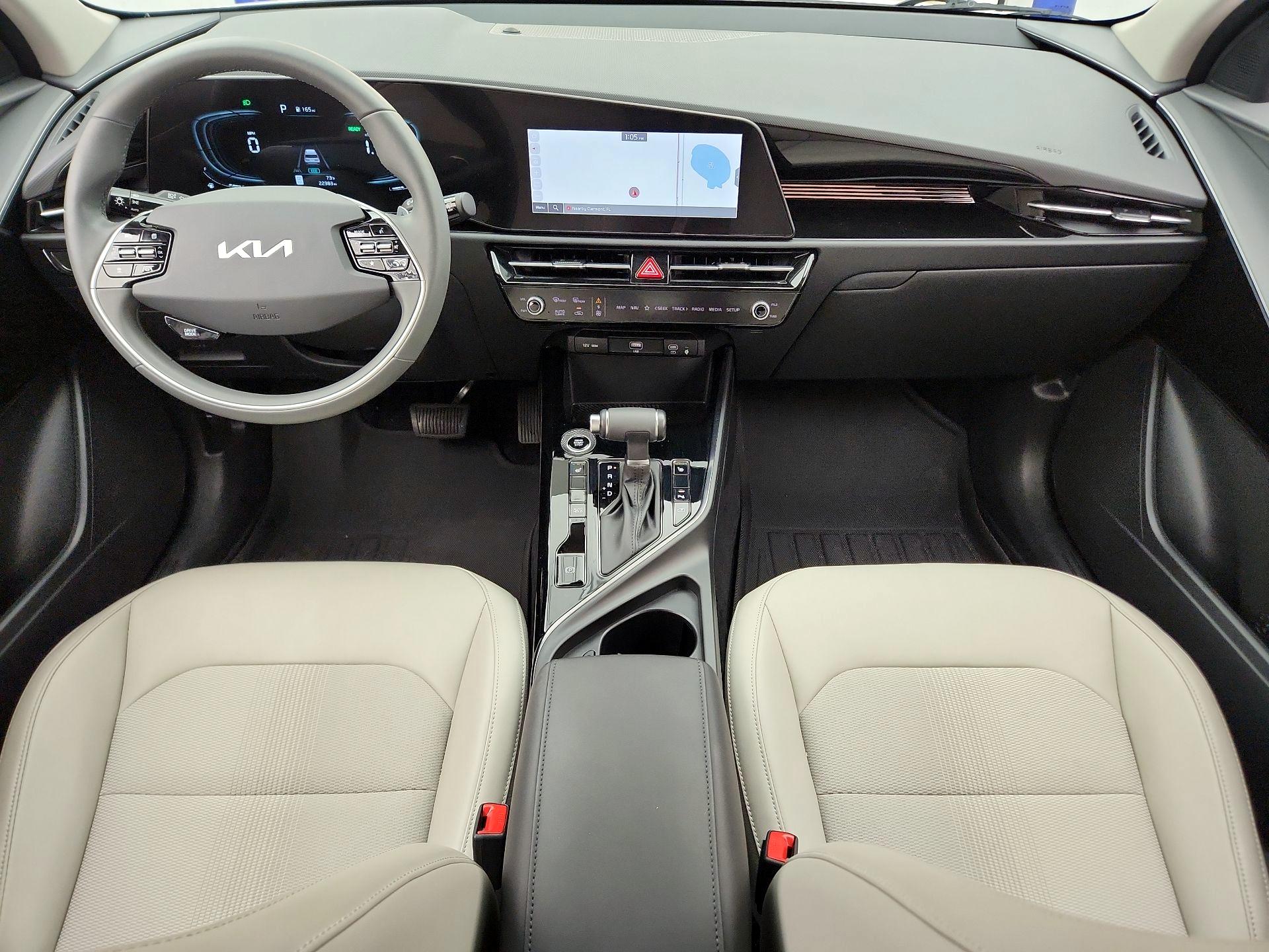Thumbnail: 2023 Kia Niro - 9