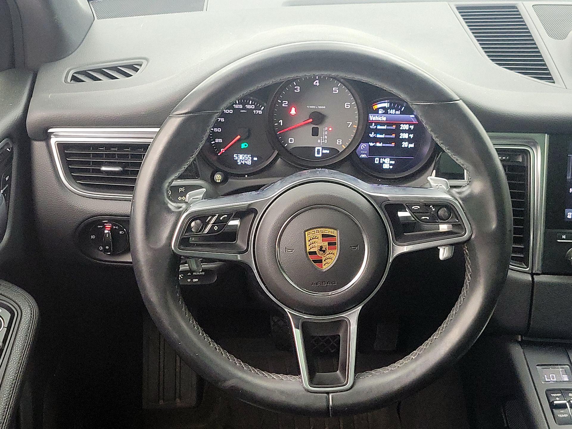 Thumbnail: 2018 Porsche Macan - 10